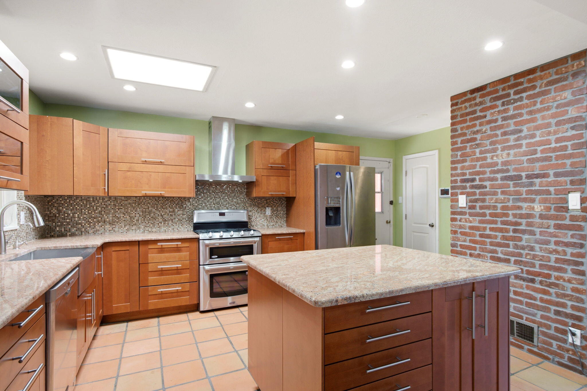 9905 Mesa Arriba Avenue NE