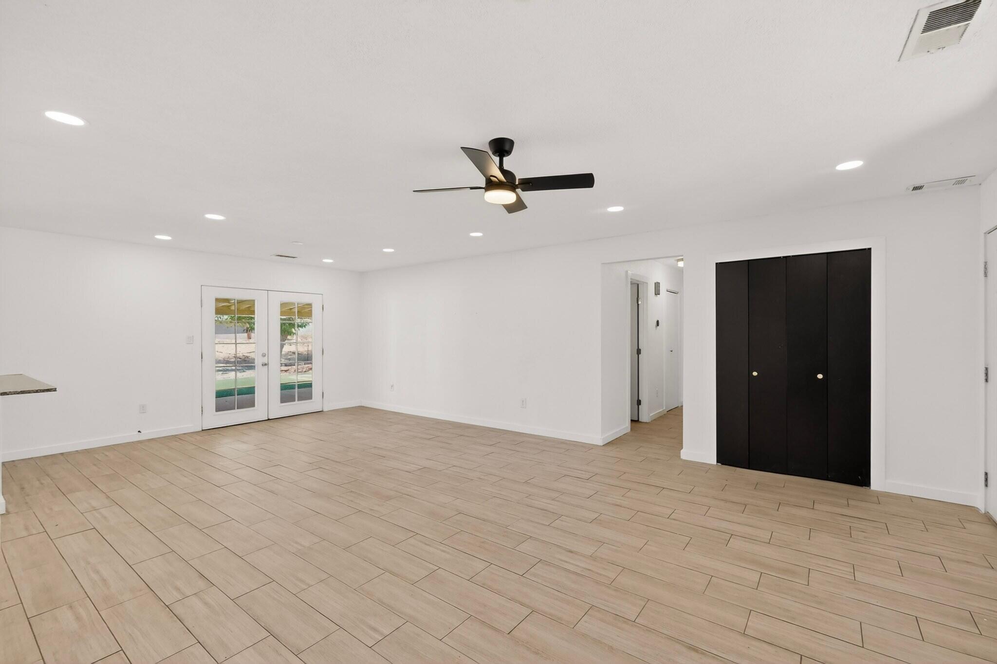 735 Stagecoach Road SE
