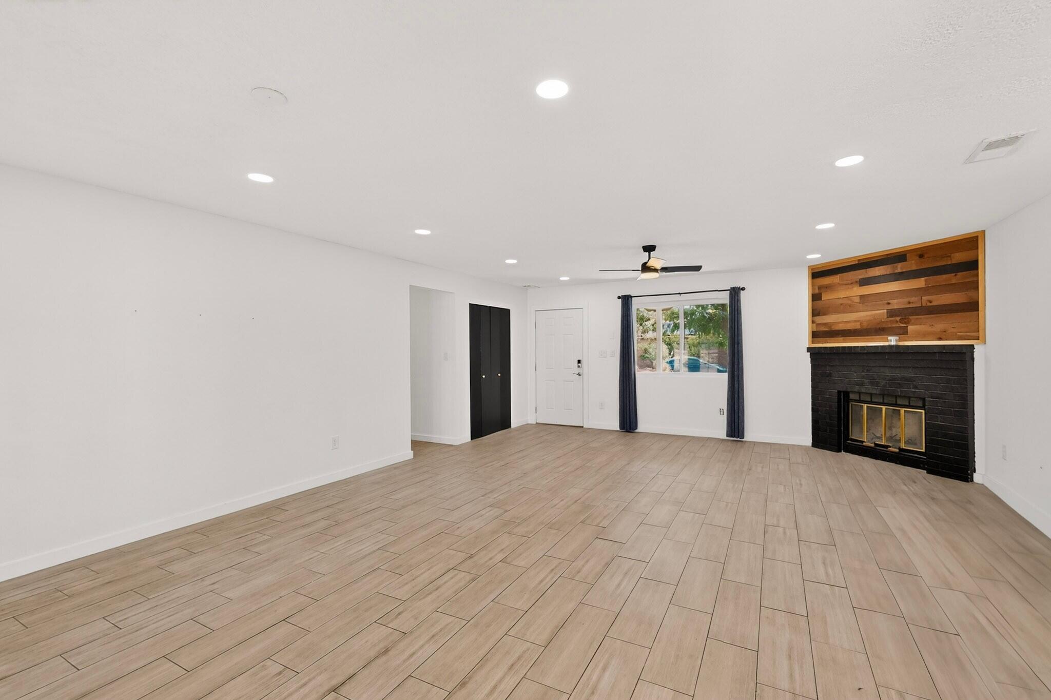 735 Stagecoach Road SE