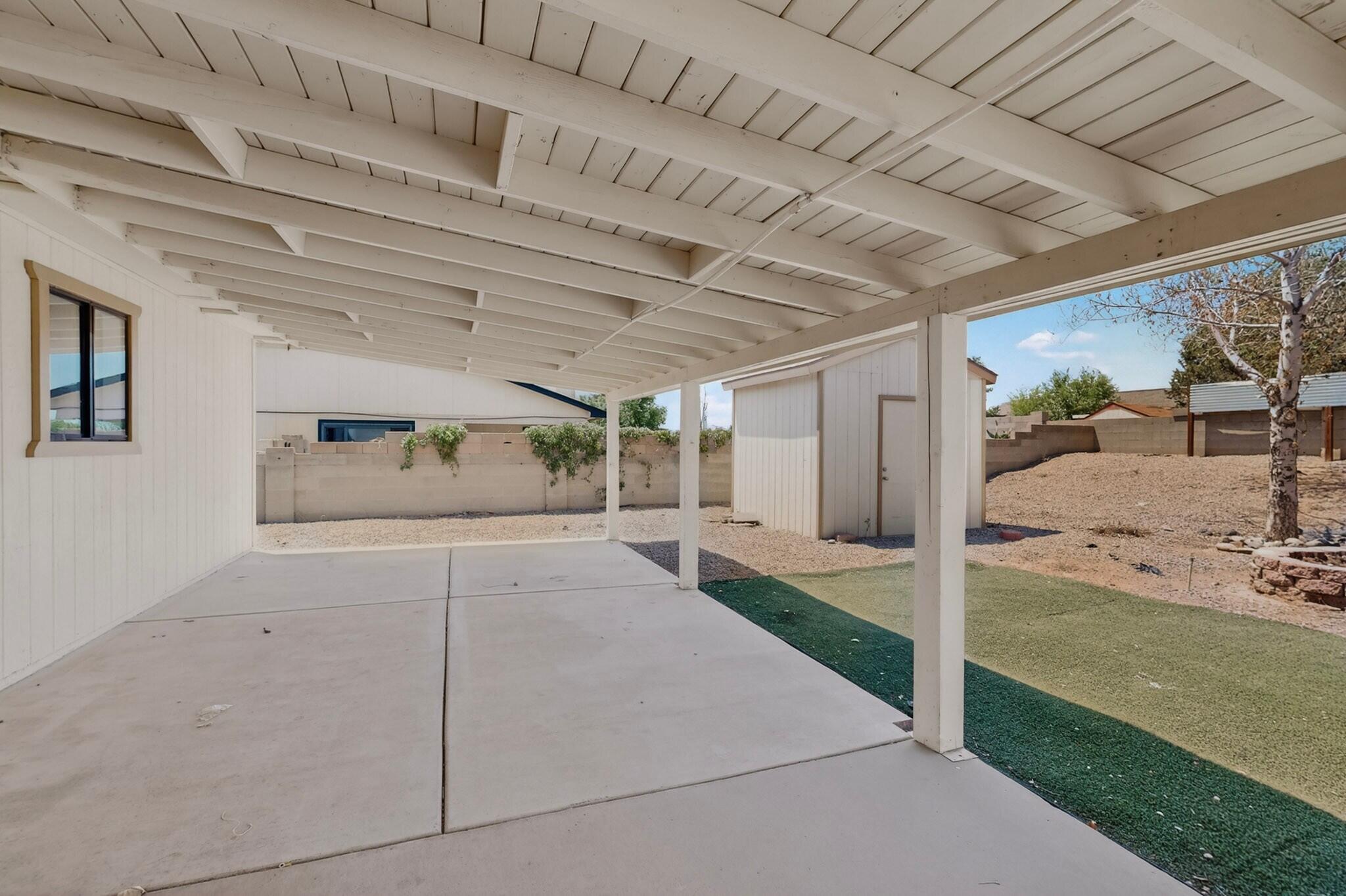 735 Stagecoach Road SE