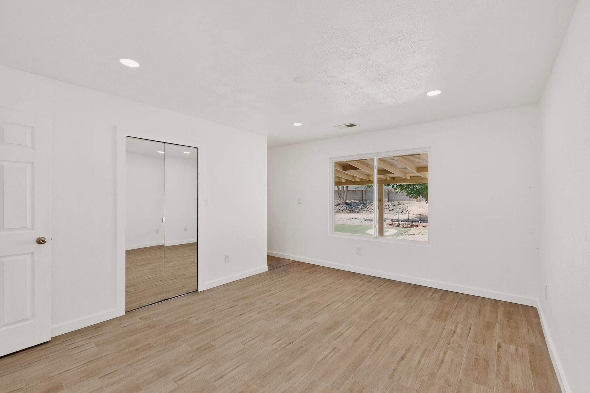 735 Stagecoach Road SE