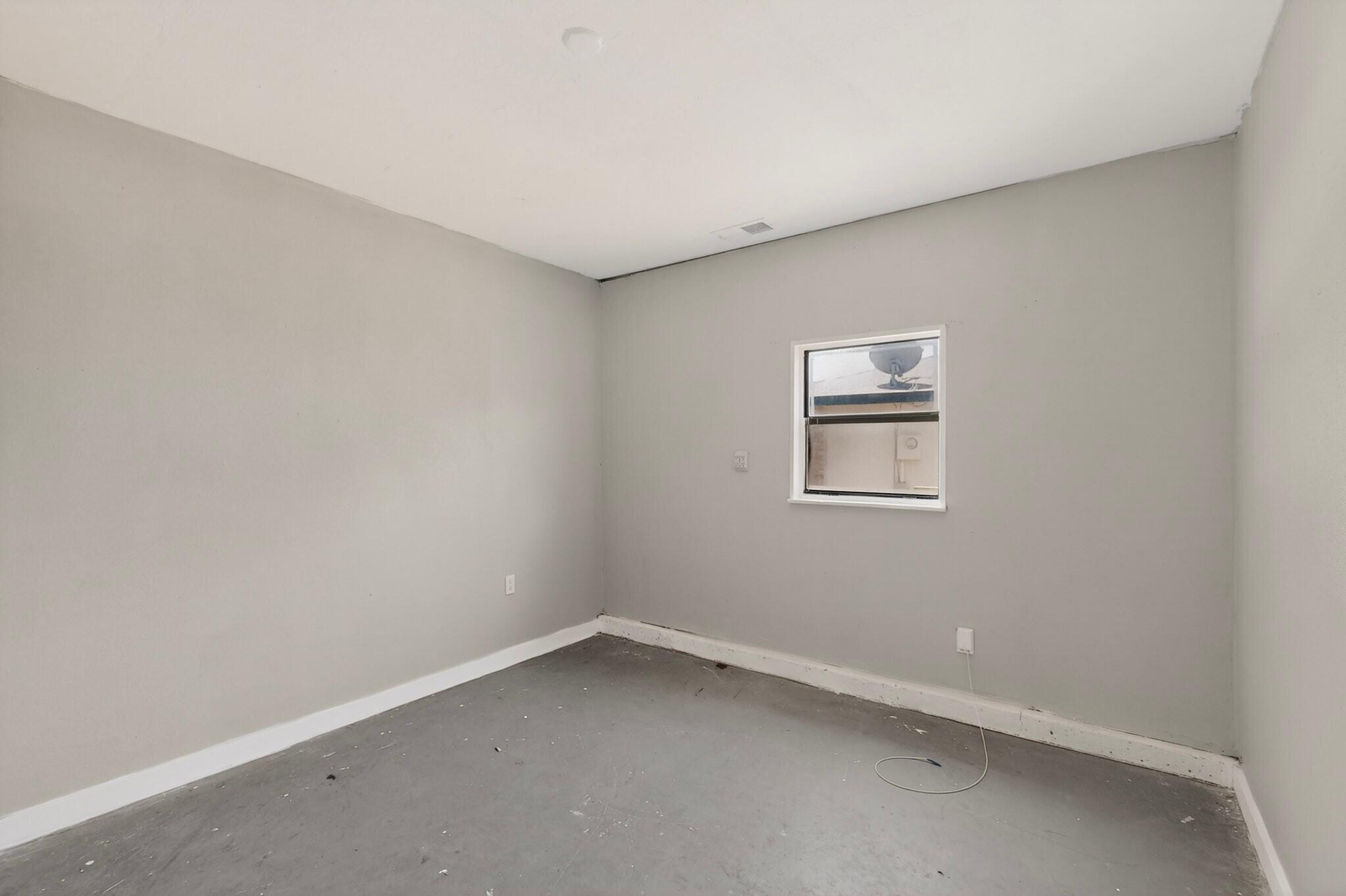 735 Stagecoach Road SE