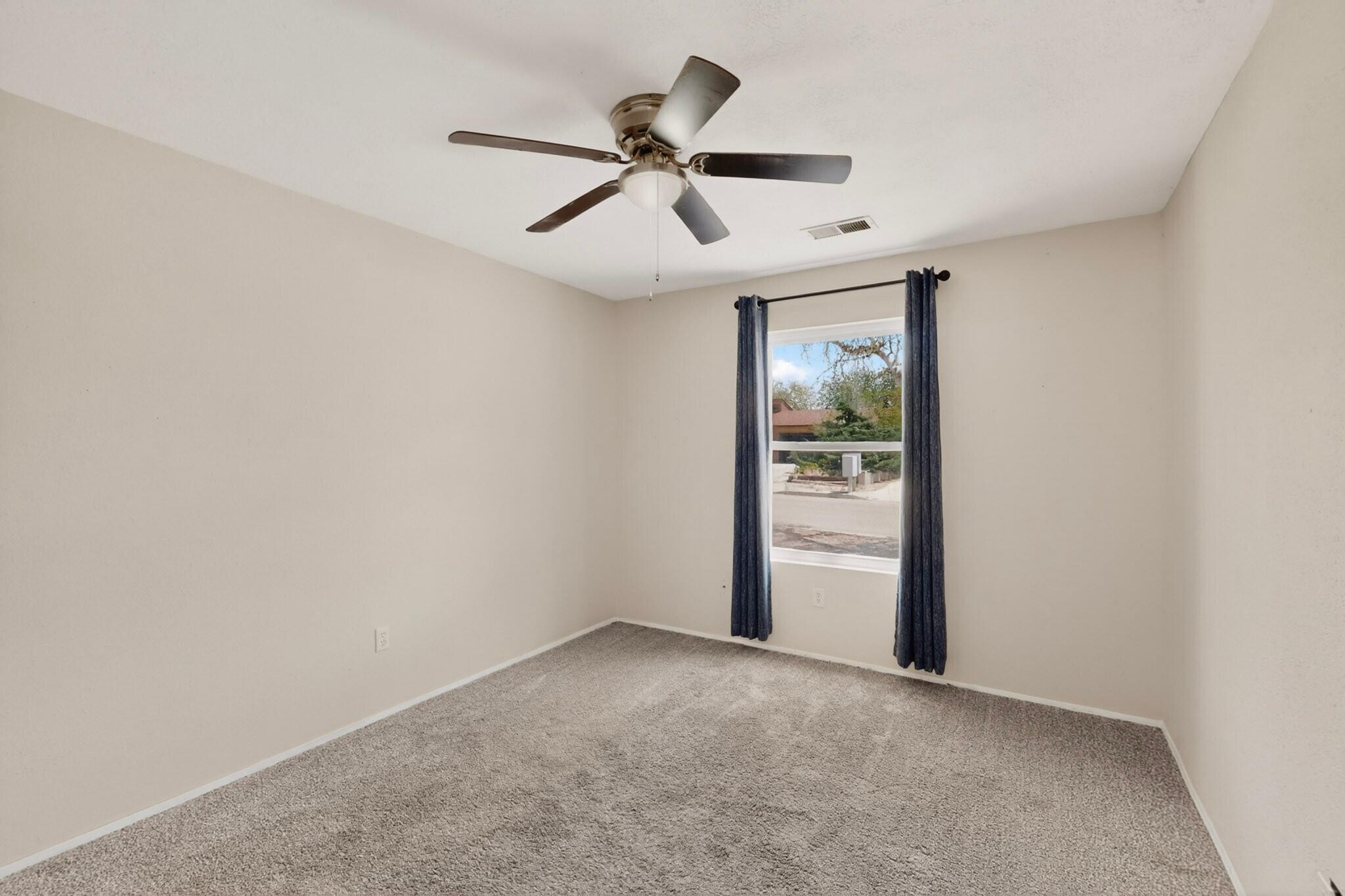 735 Stagecoach Road SE
