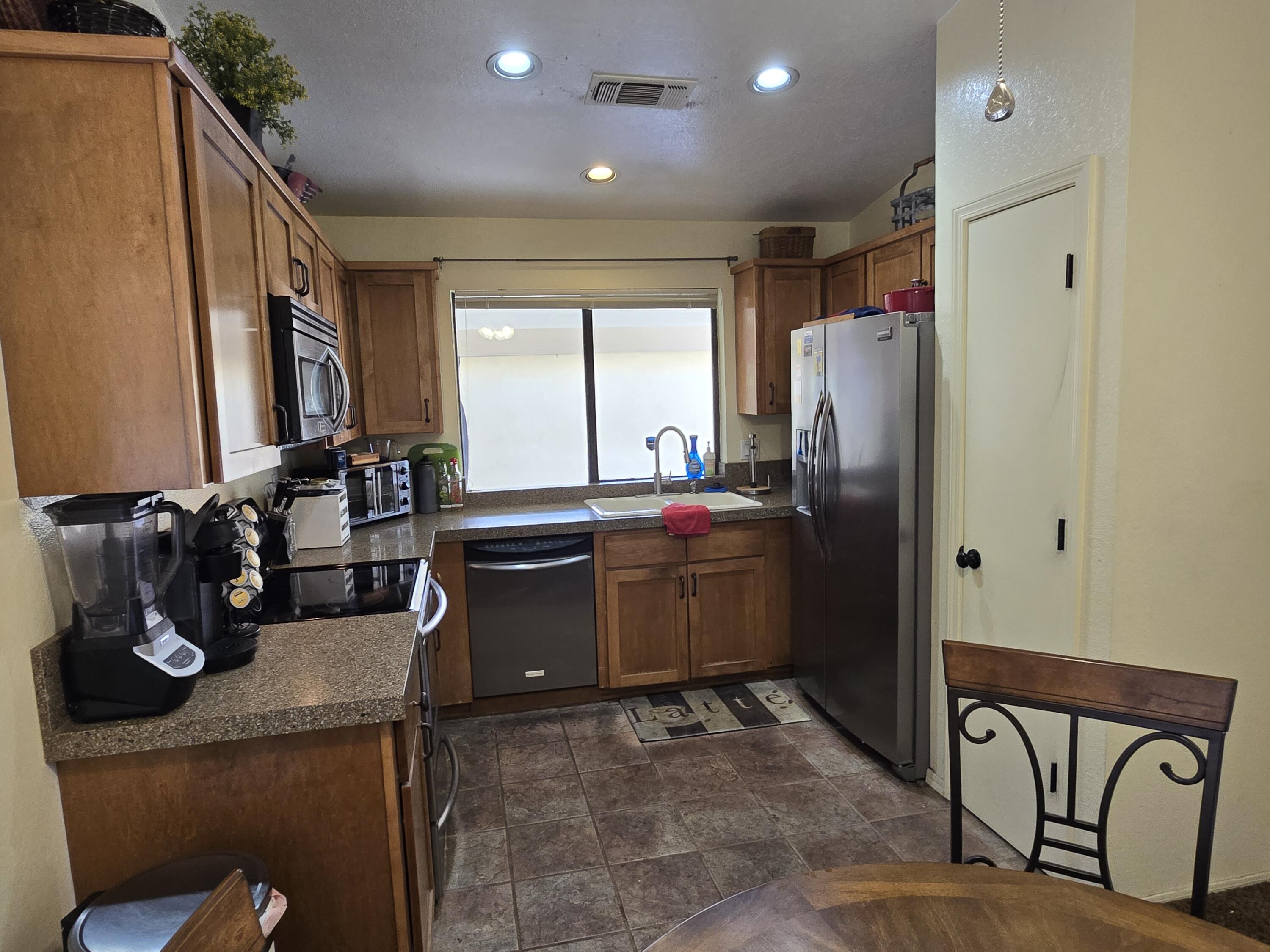 10700 Griffith Park Drive NE