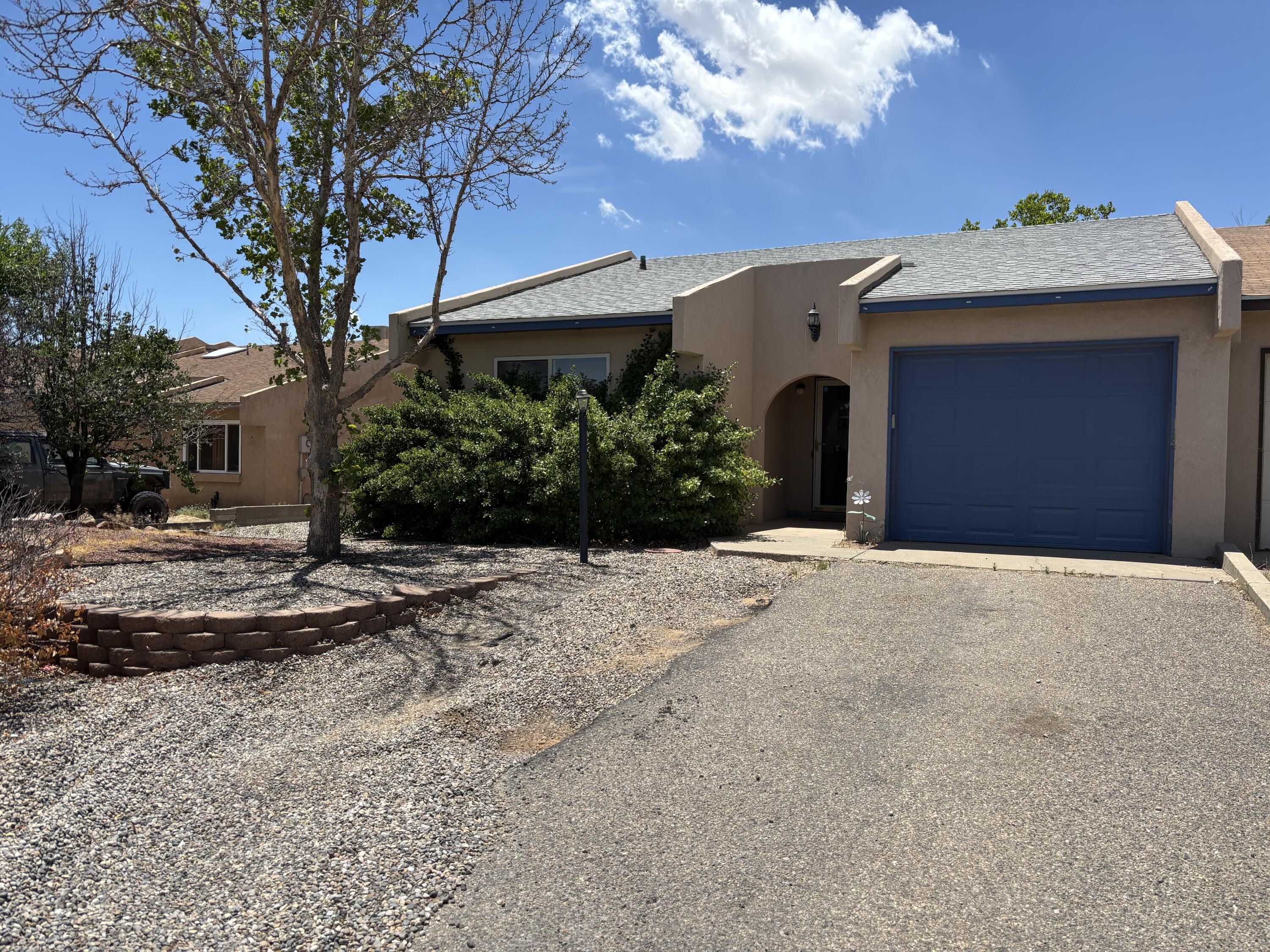 615 Stallion Road SE