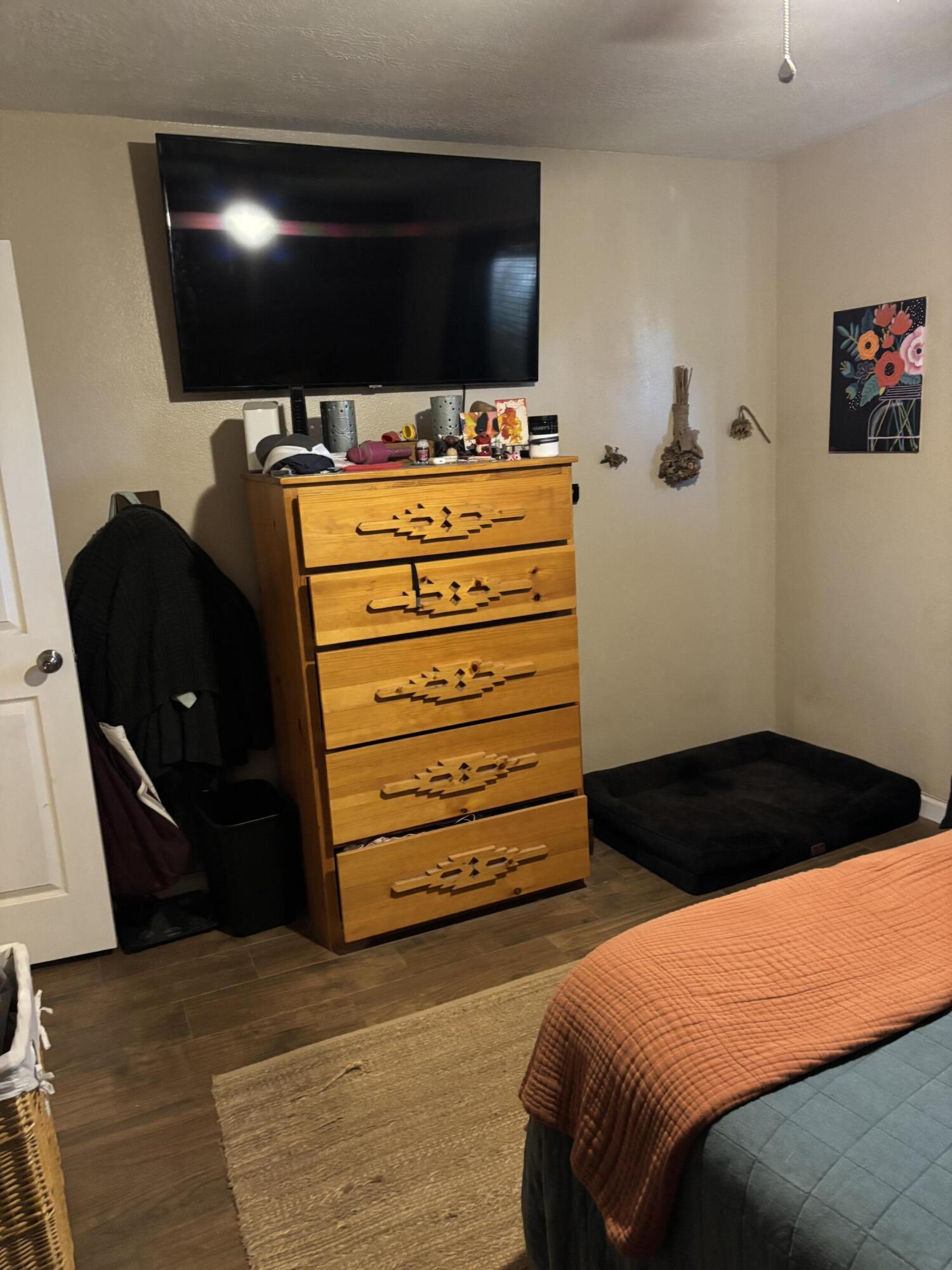 615 Stallion Road SE