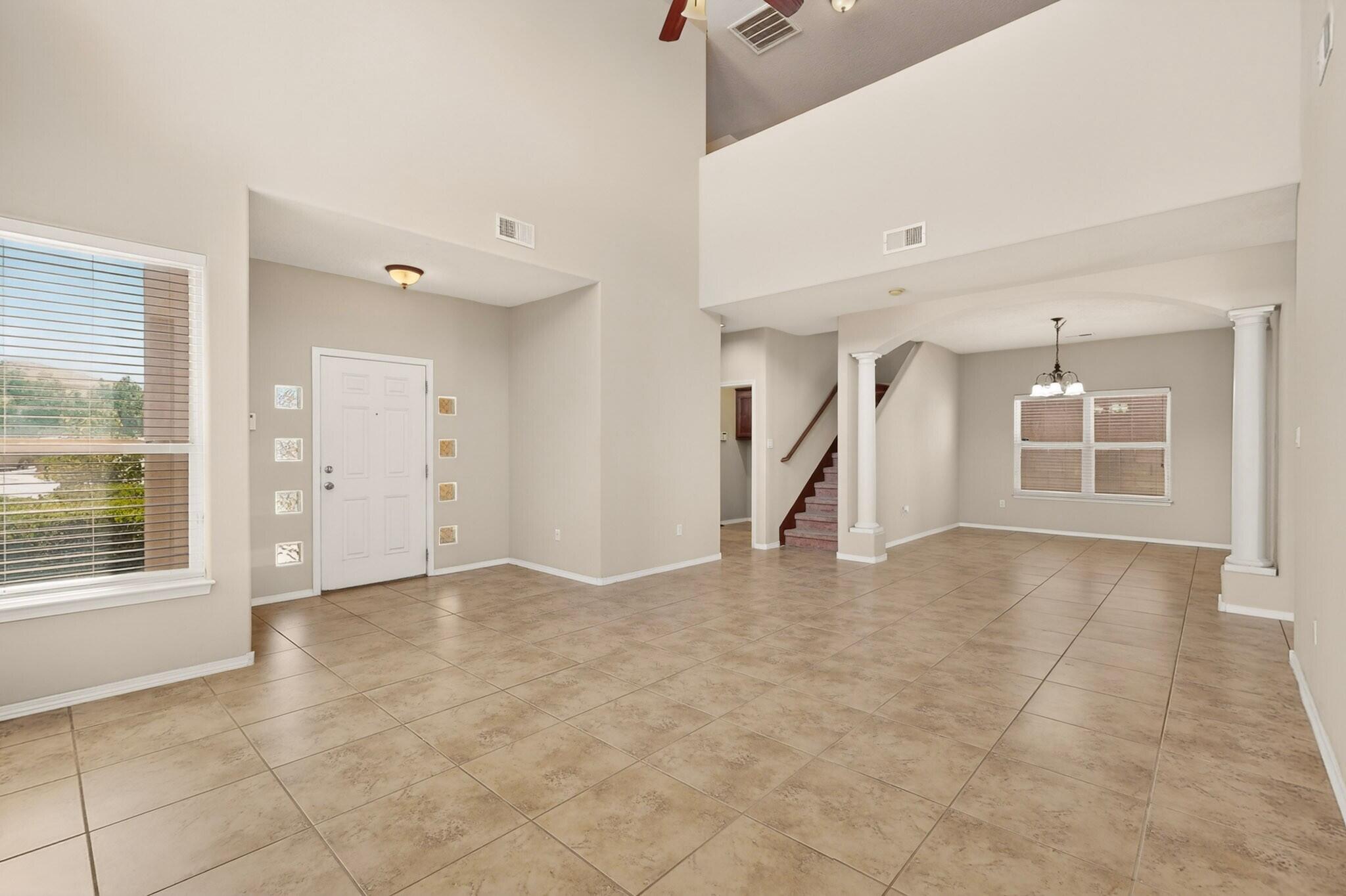 956 Molten Place NW