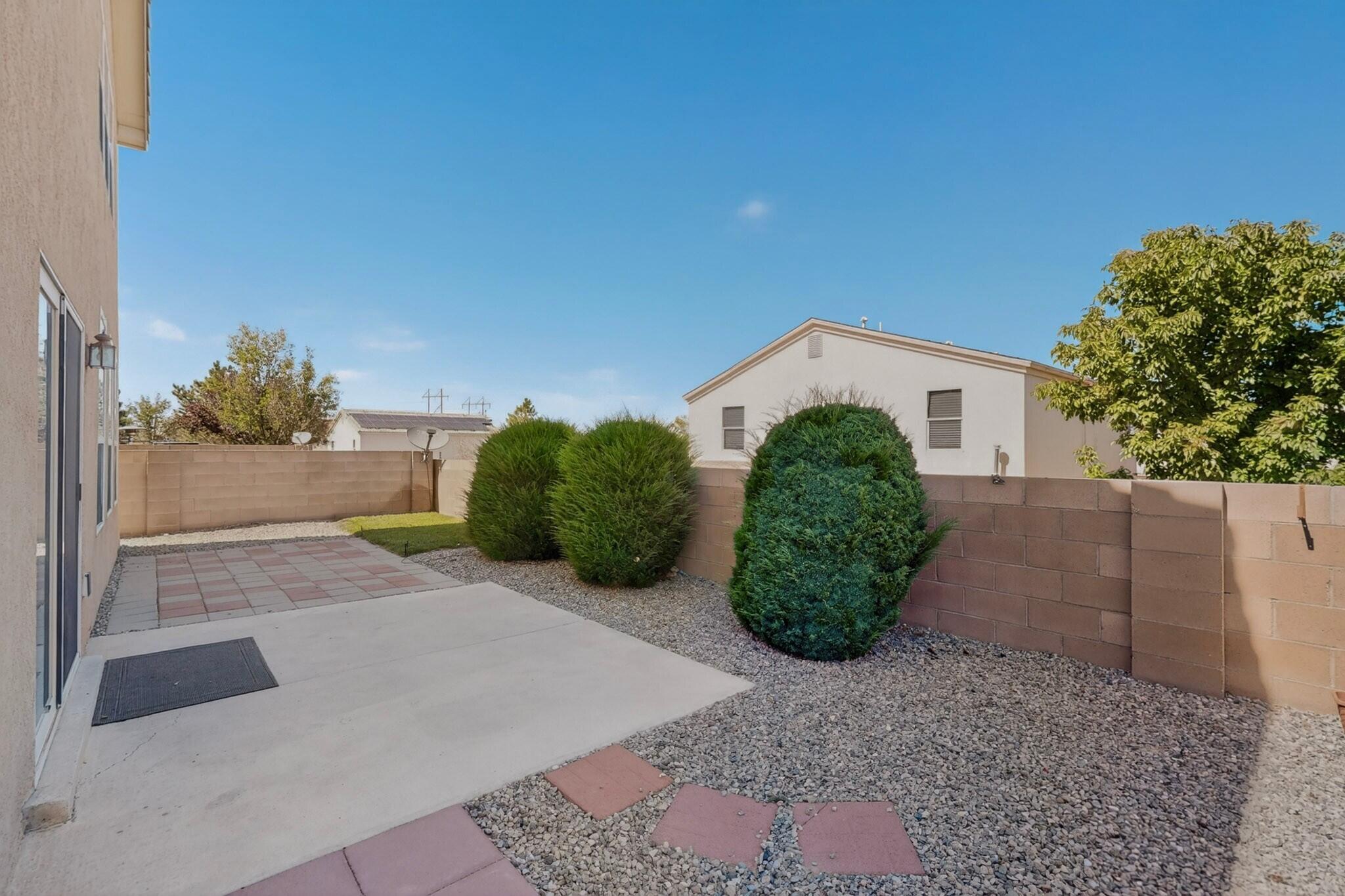 956 Molten Place NW