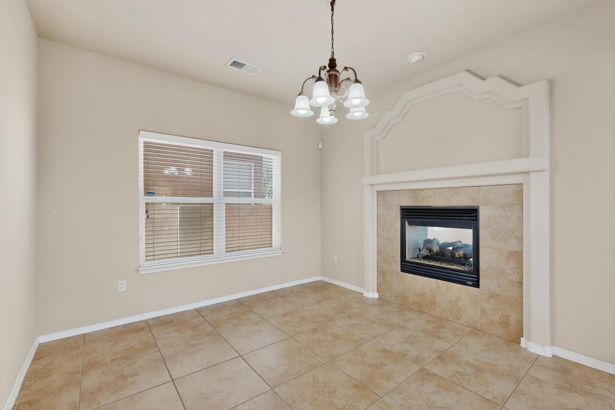 956 Molten Place NW