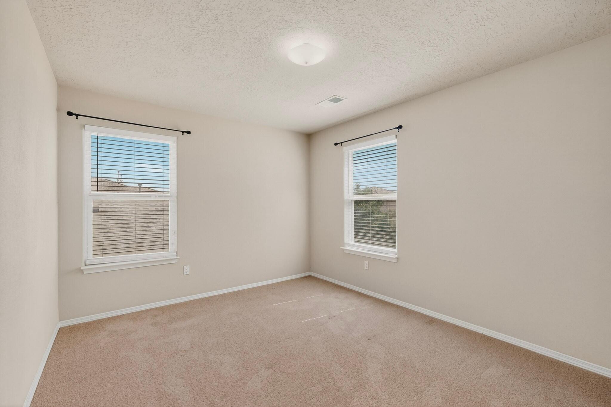 956 Molten Place NW