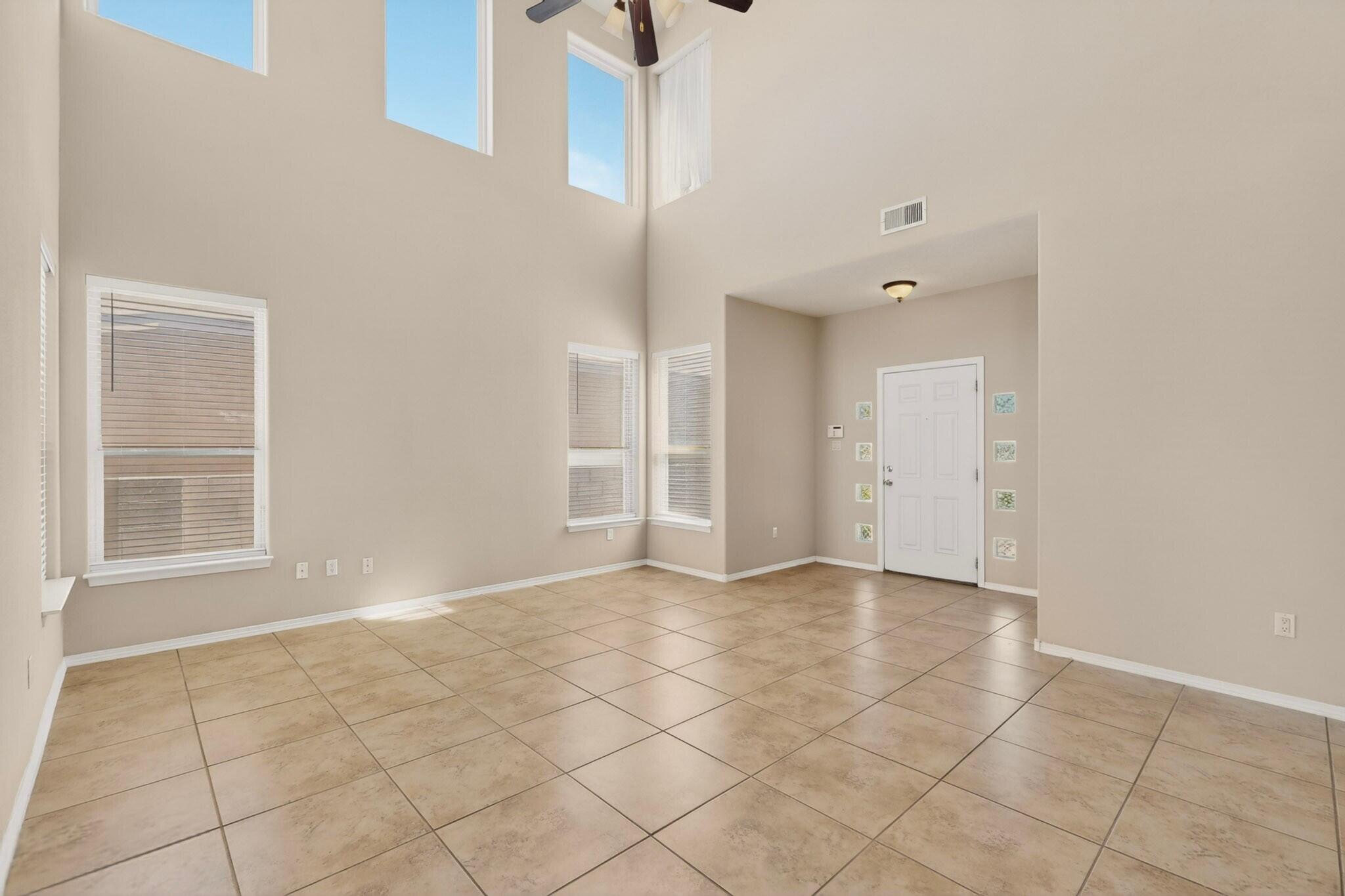 956 Molten Place NW