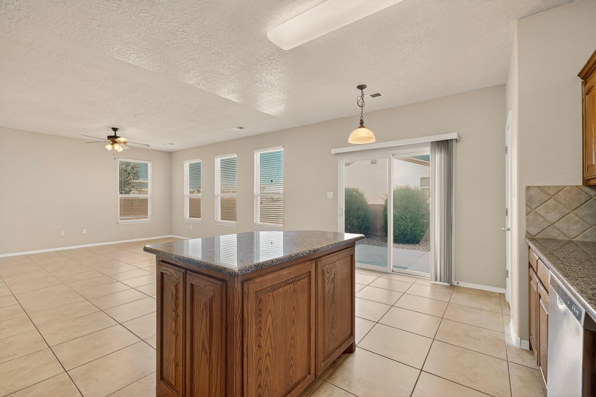 956 Molten Place NW