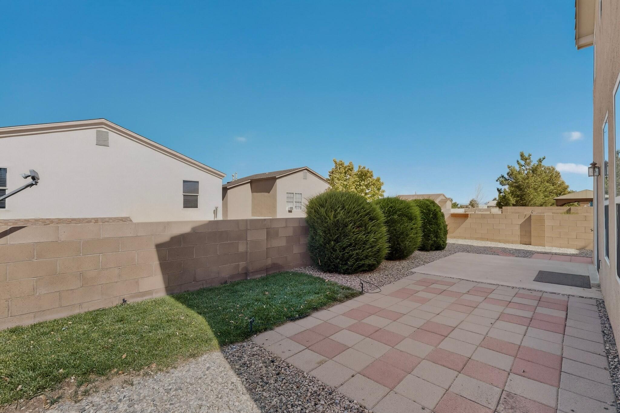 956 Molten Place NW