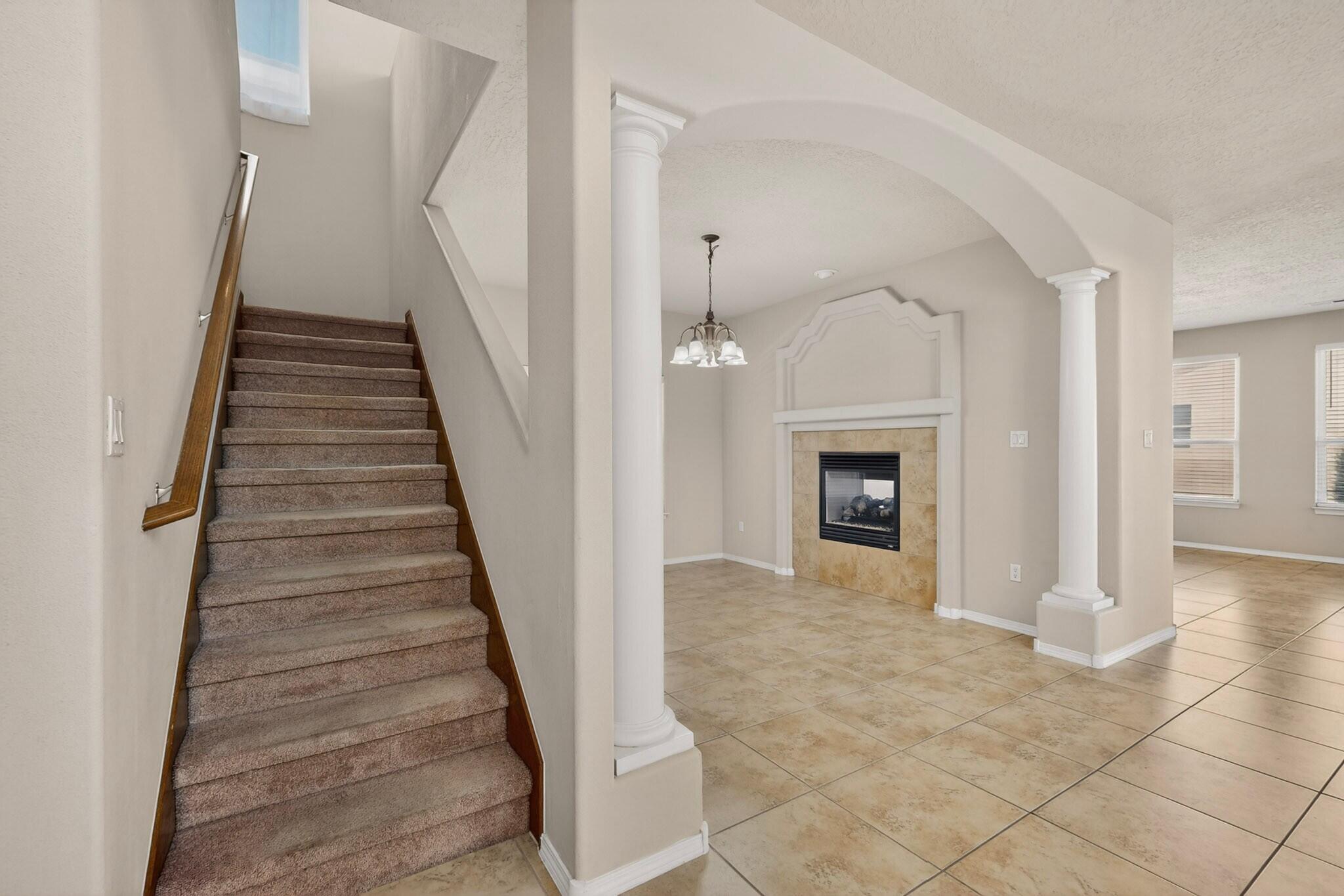 956 Molten Place NW