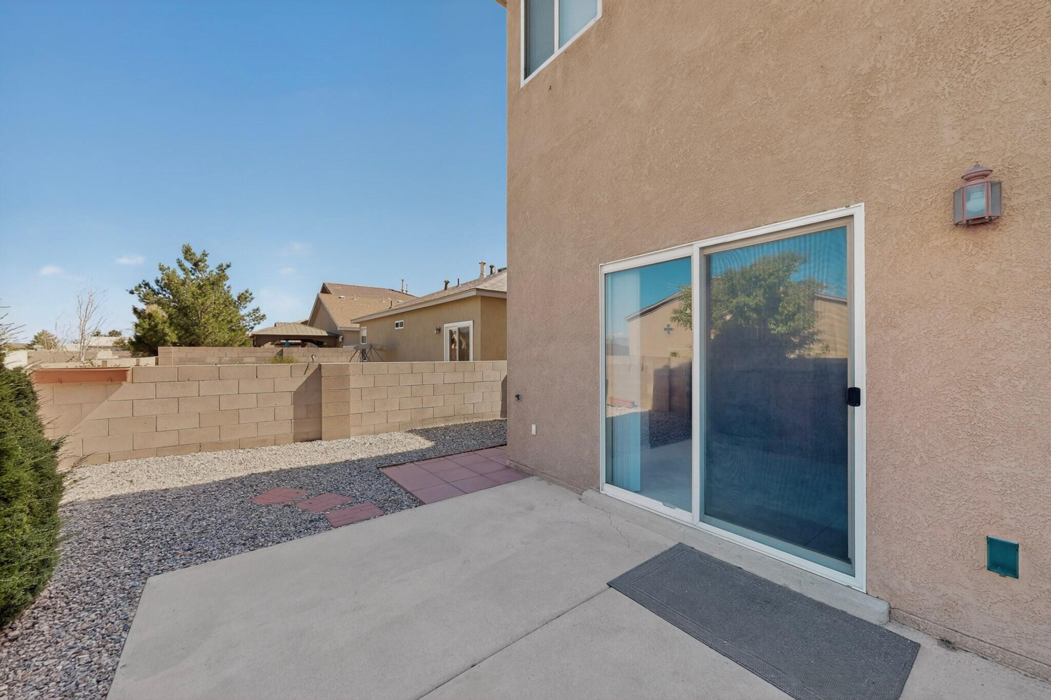 956 Molten Place NW