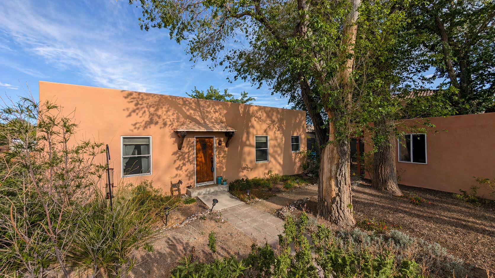 2334 Rio Grande Boulevard NW