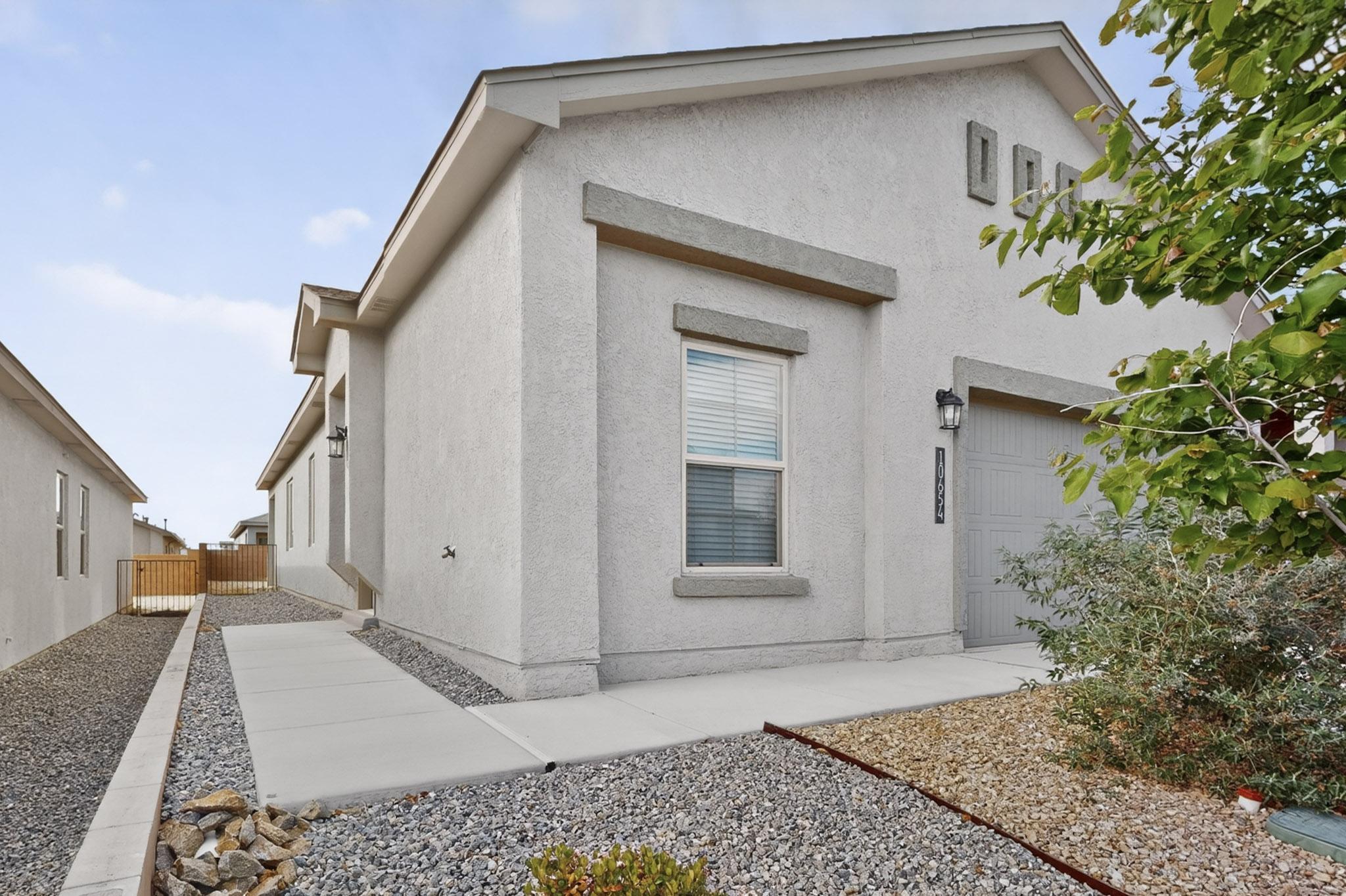 10654 Valedon Lane SW