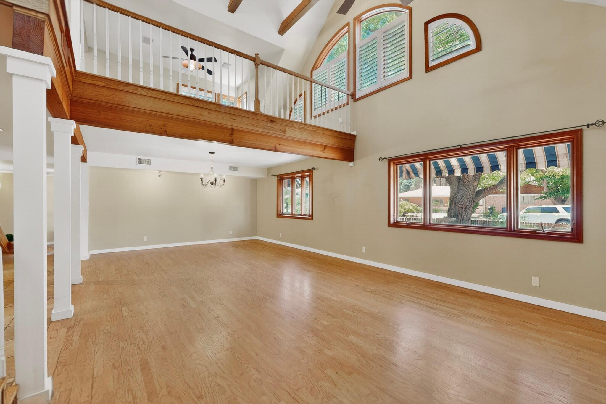 1400 Solano Drive NE