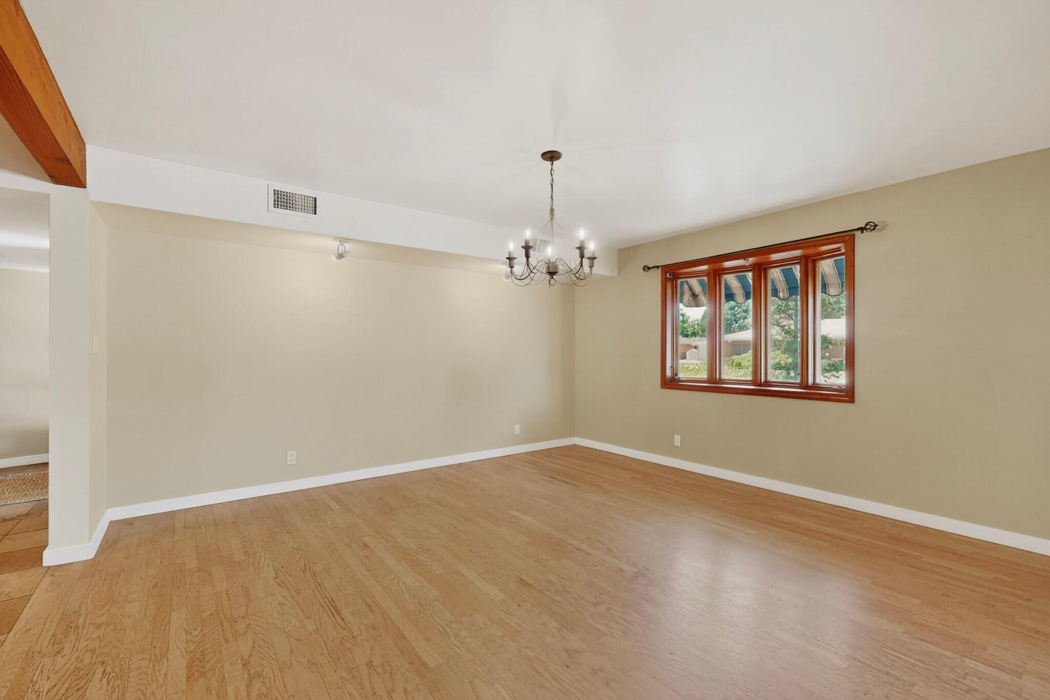 1400 Solano Drive NE