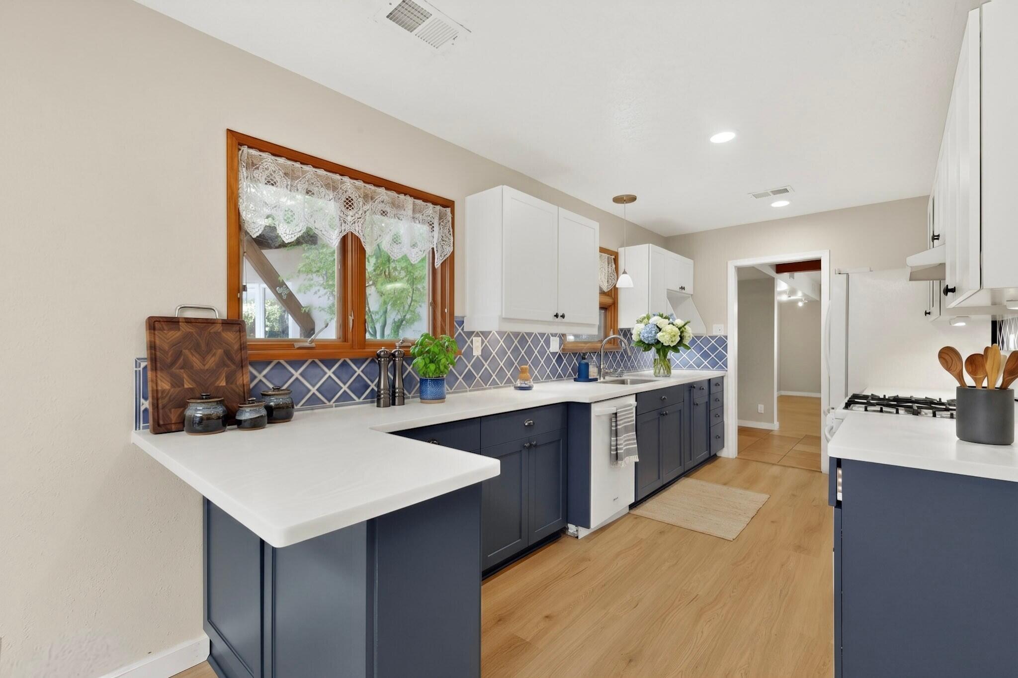 1400 Solano Drive NE