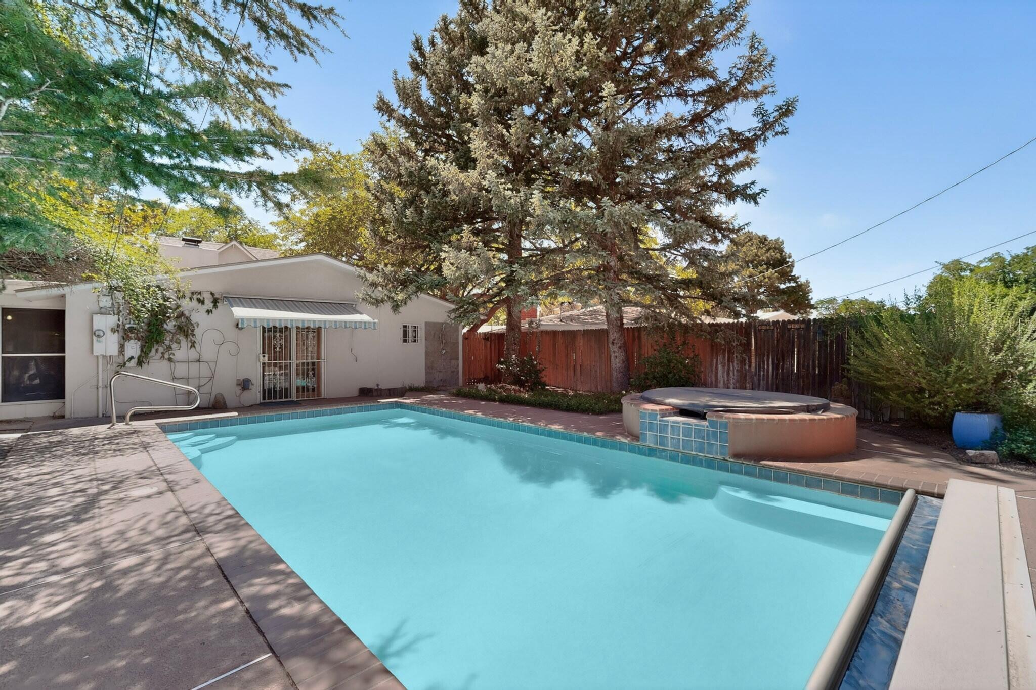 1400 Solano Drive NE