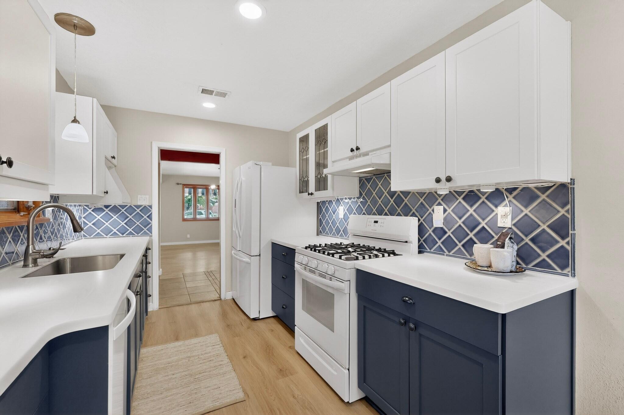 1400 Solano Drive NE