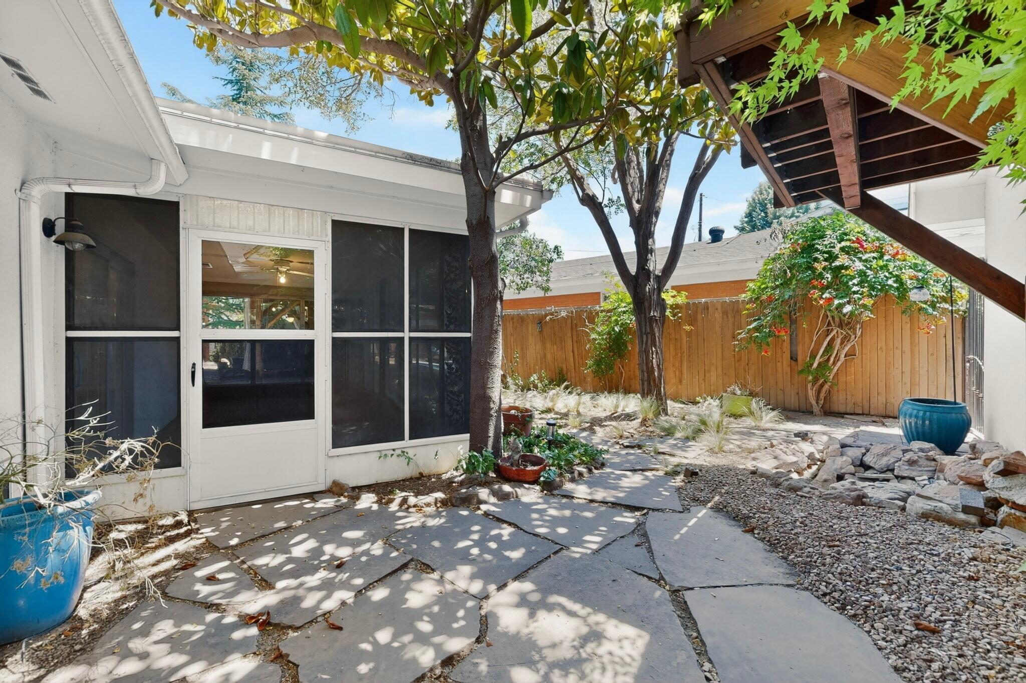 1400 Solano Drive NE