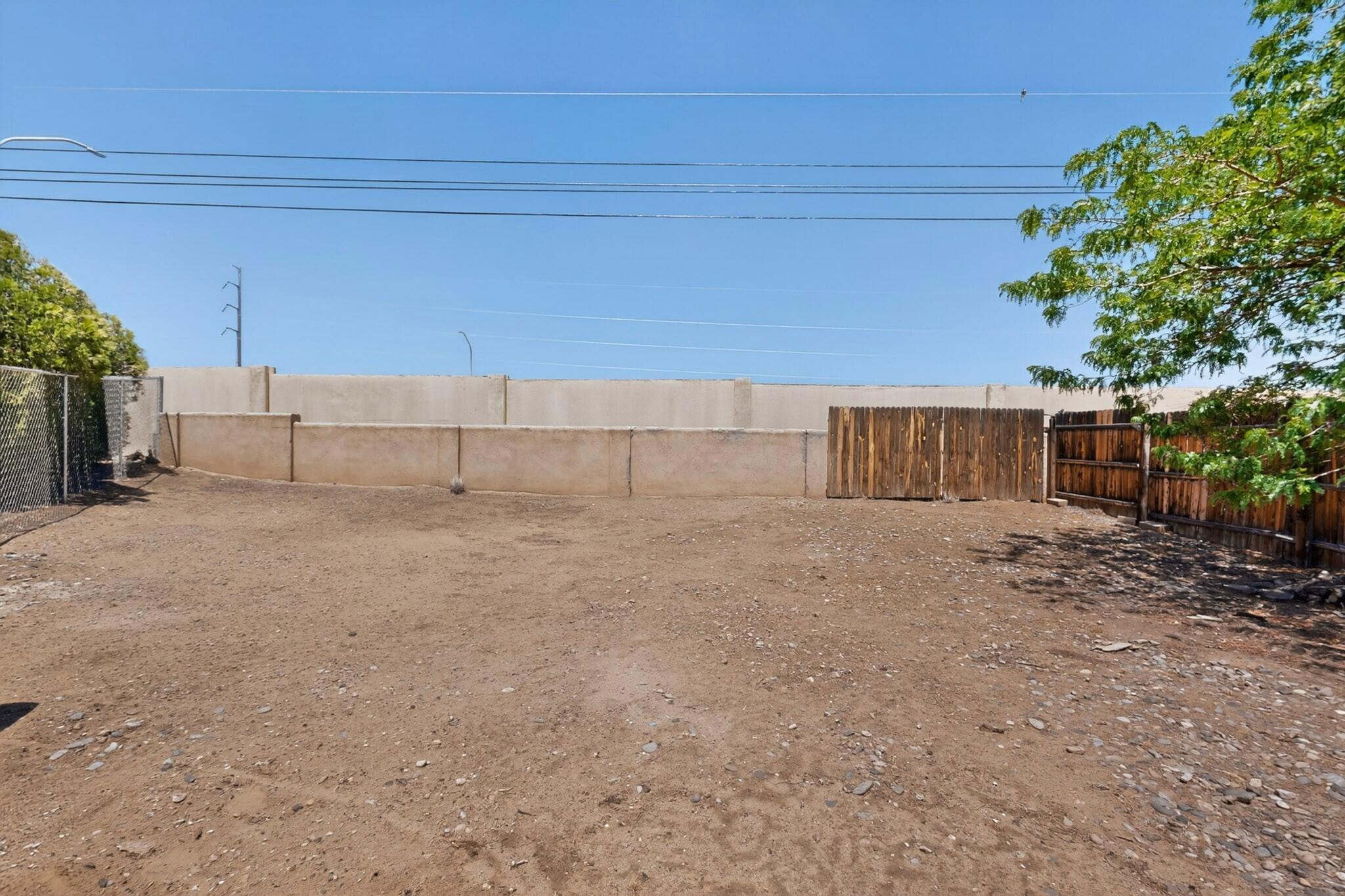 4000 Las Cimbras Court SE