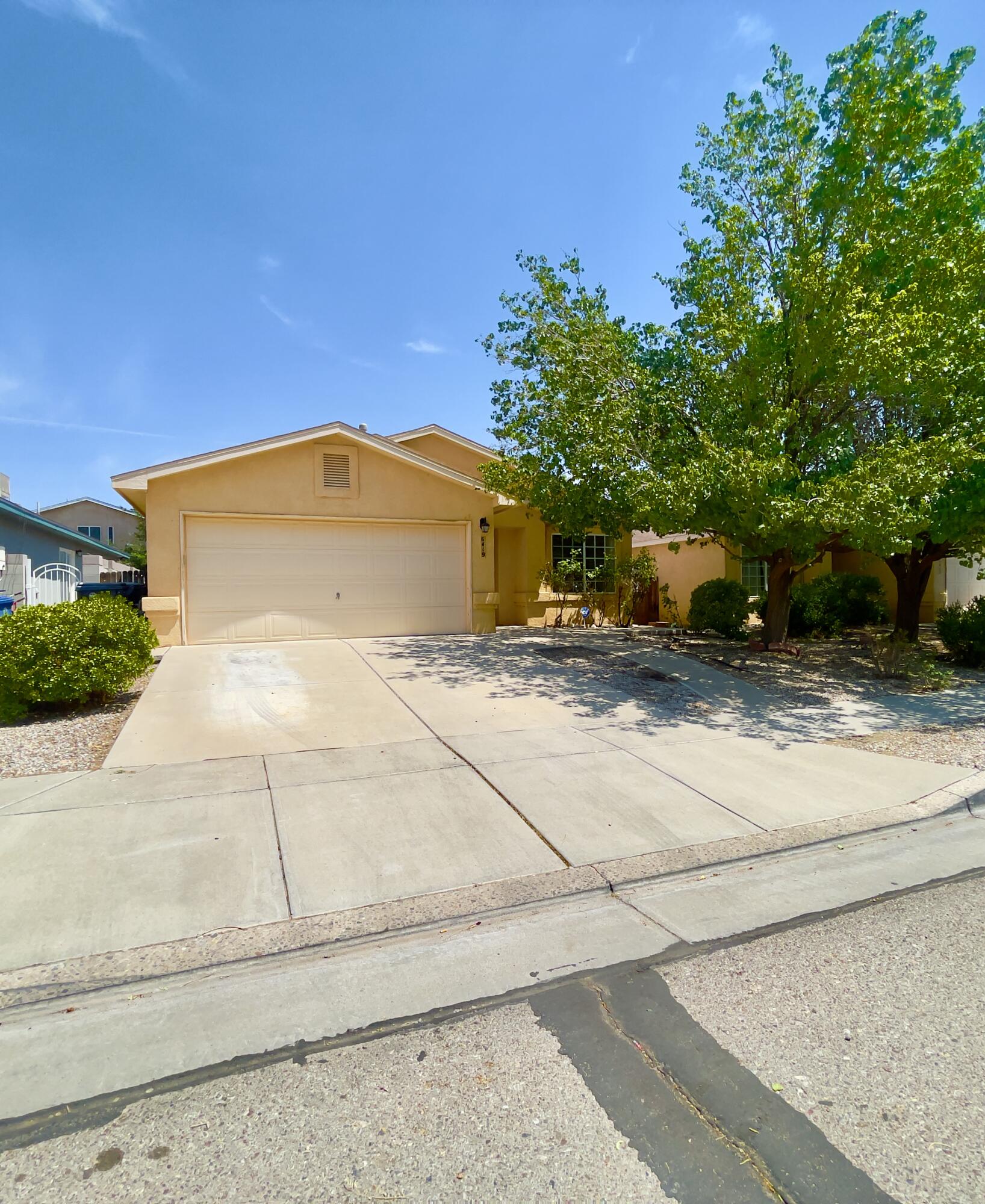 6419 Amberside Road NW