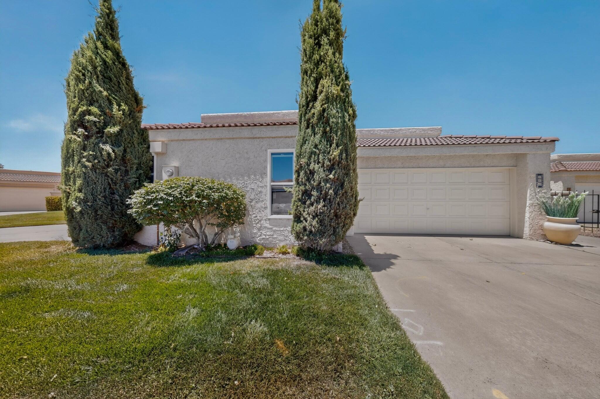 560 Eastlake Drive SE