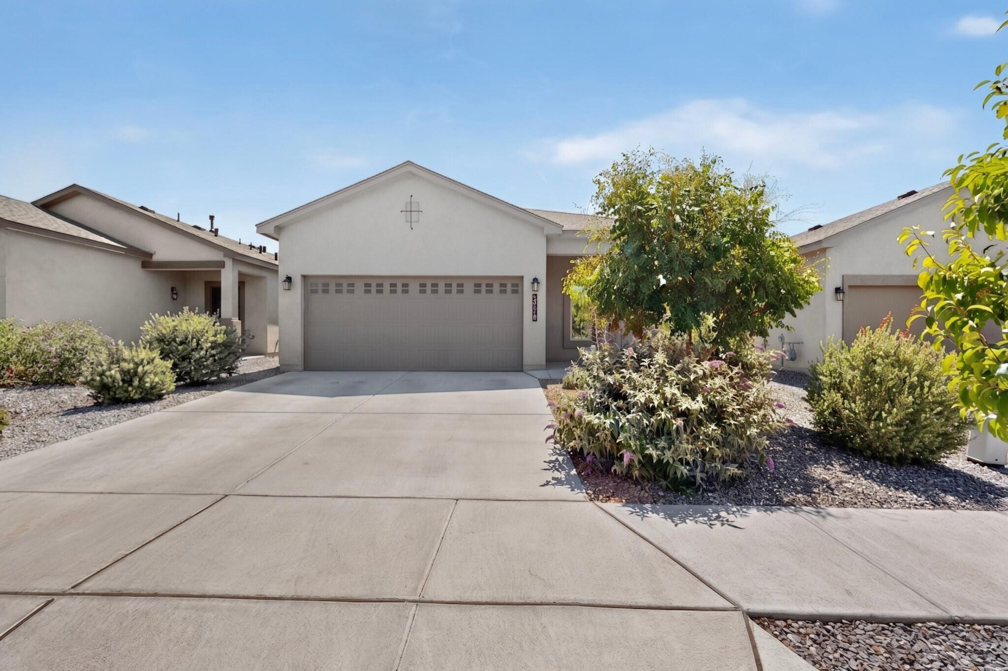 2728 Halfmoon Way SW