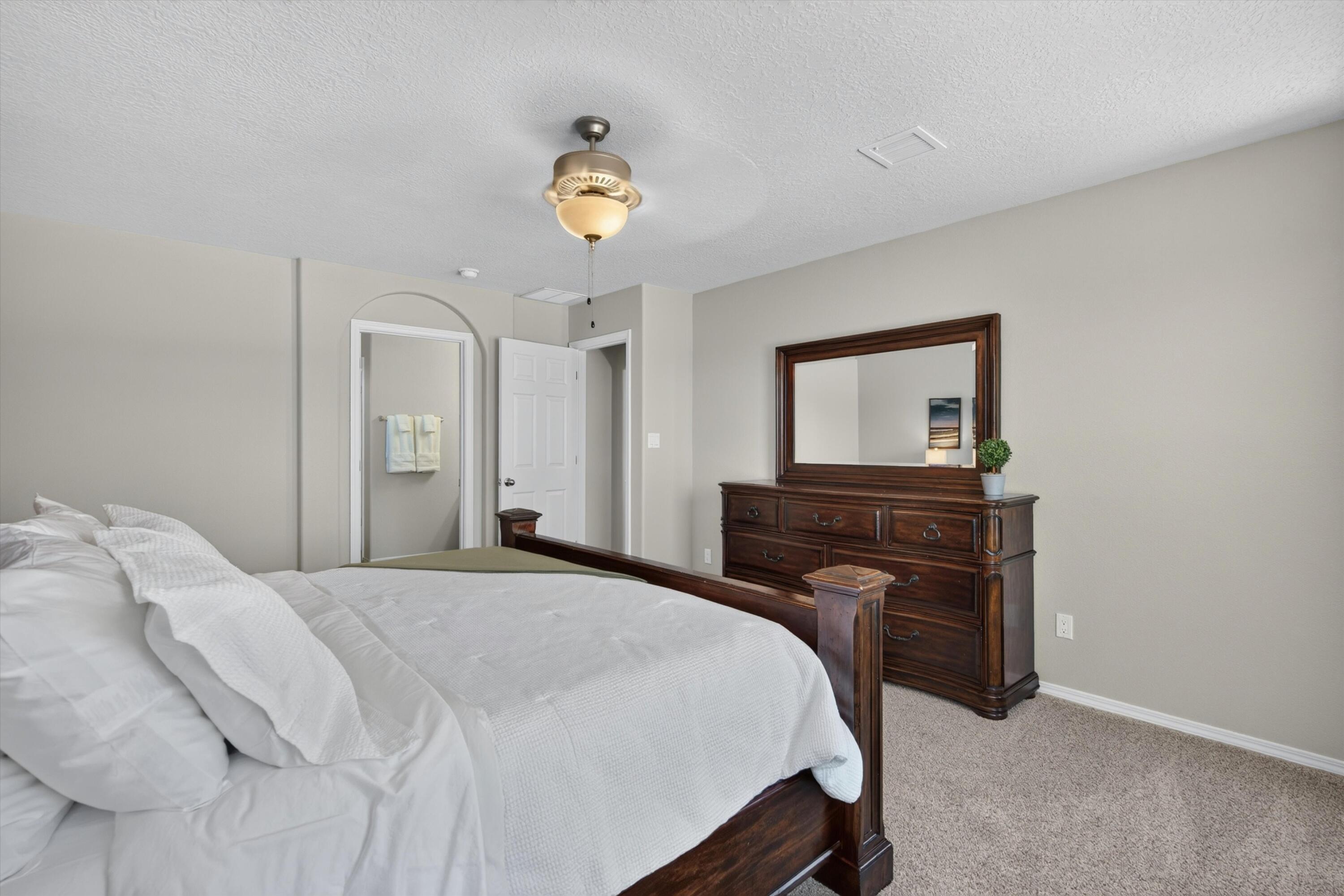 7109 Nagoya Road NE