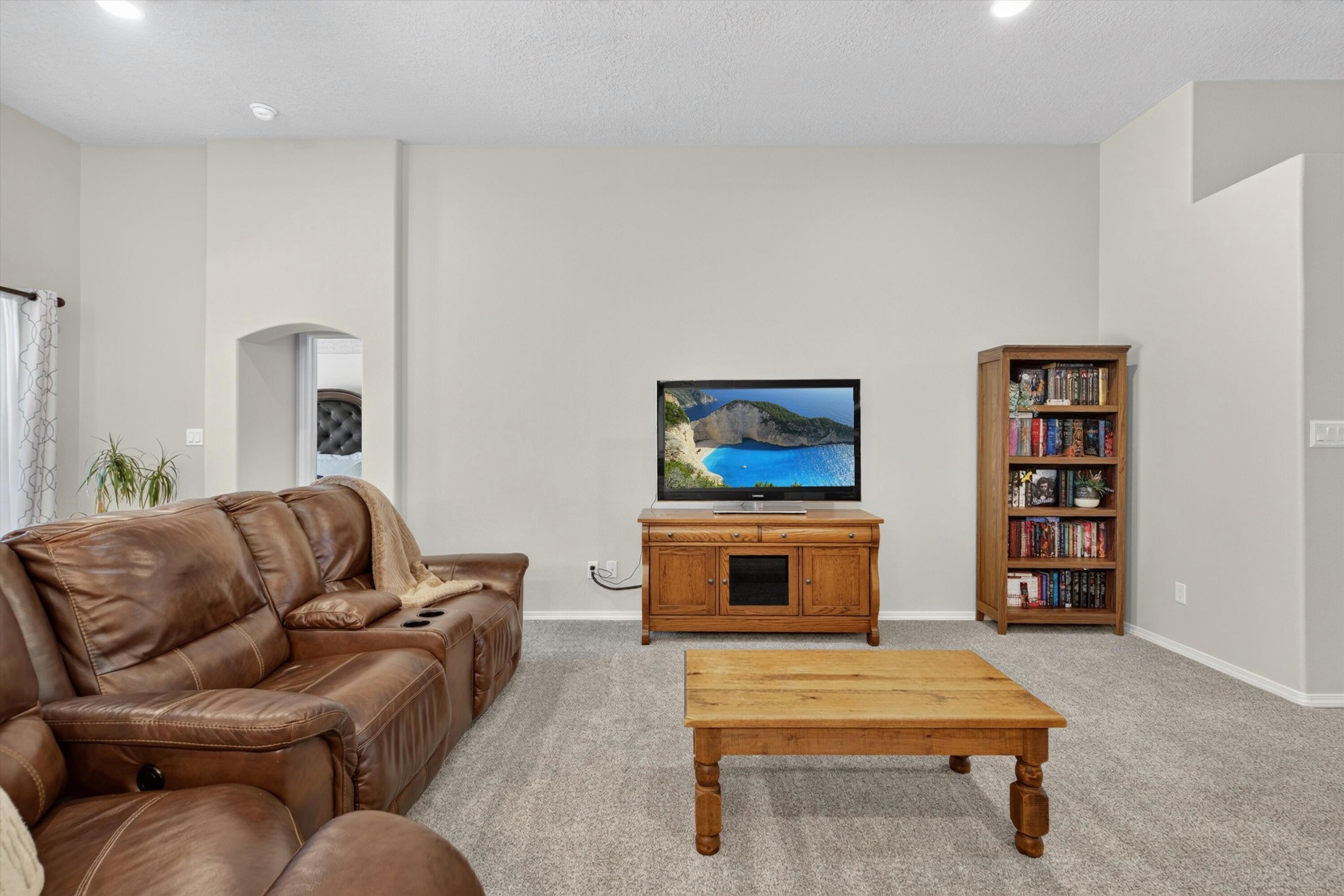 7109 Nagoya Road NE