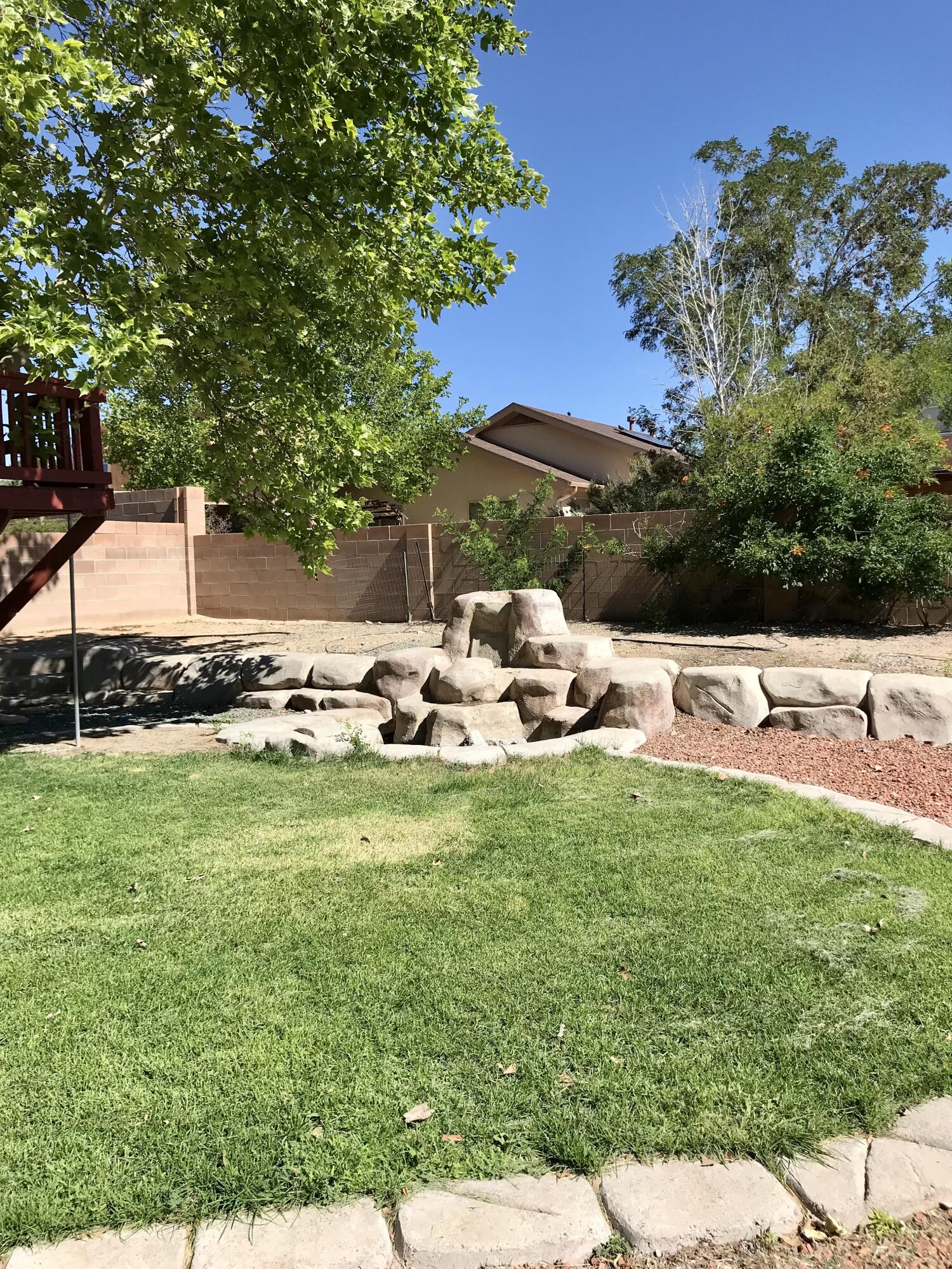 7405 Kingfisher Court NW