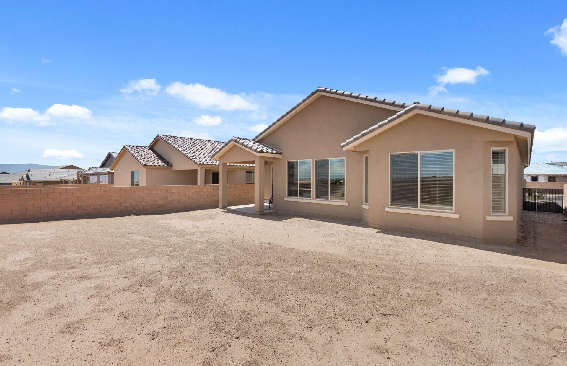644 Amatista Loop SE