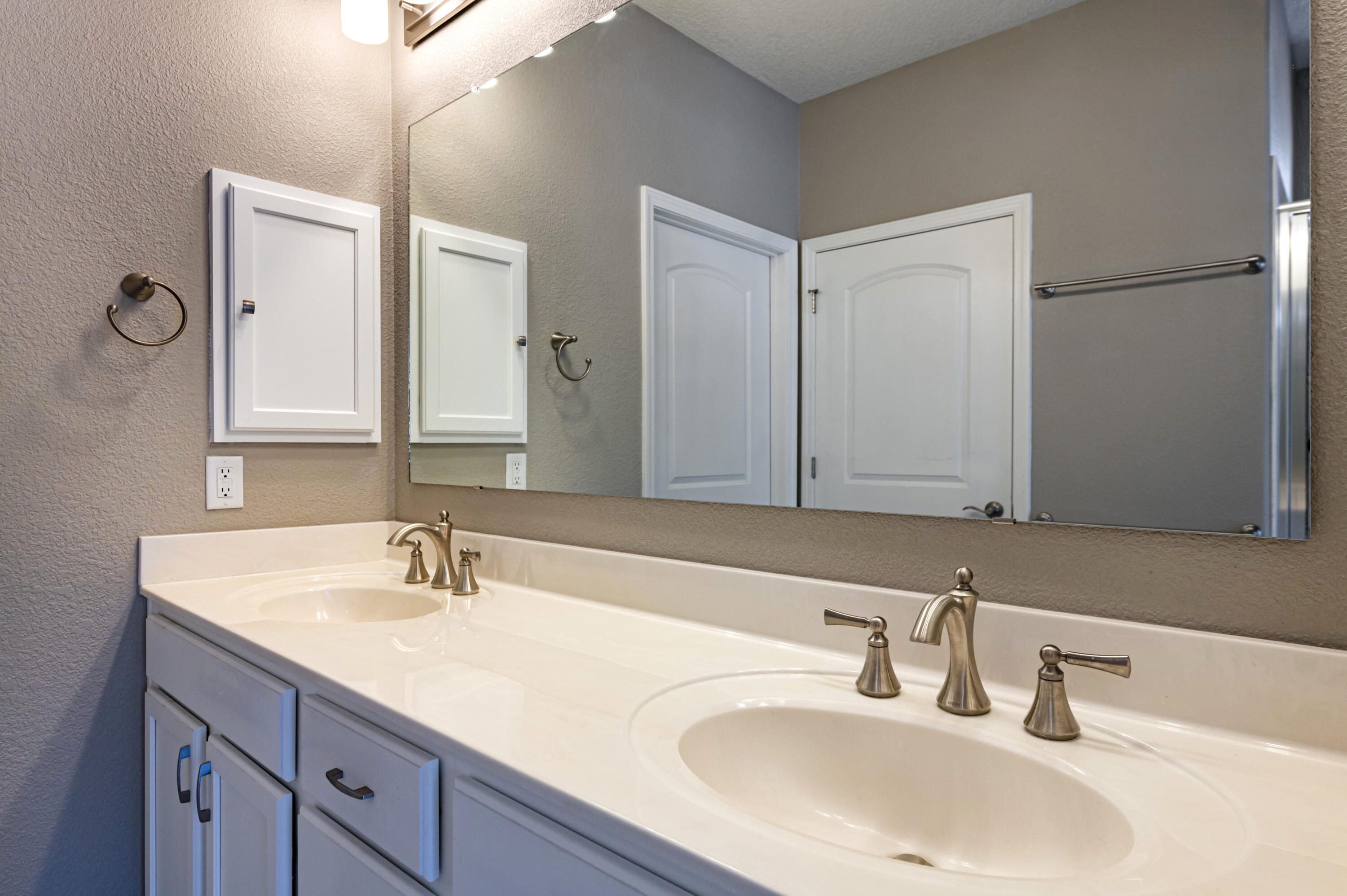 2301 Granite Mountain Loop NW