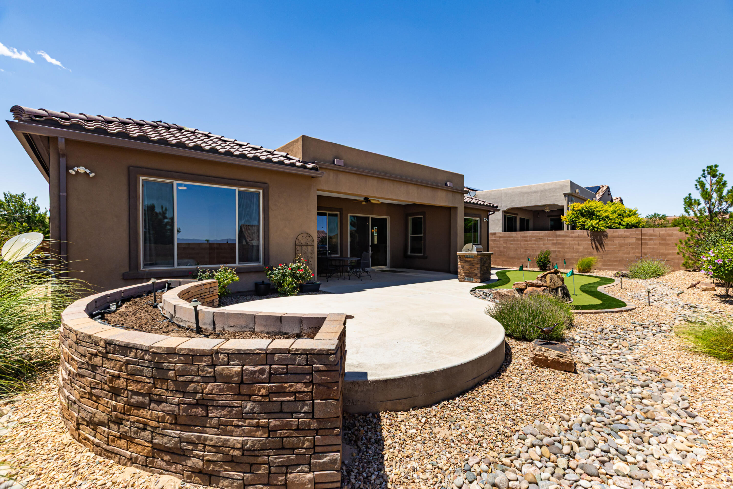 2300 Chuckwalla Spring Trail NW