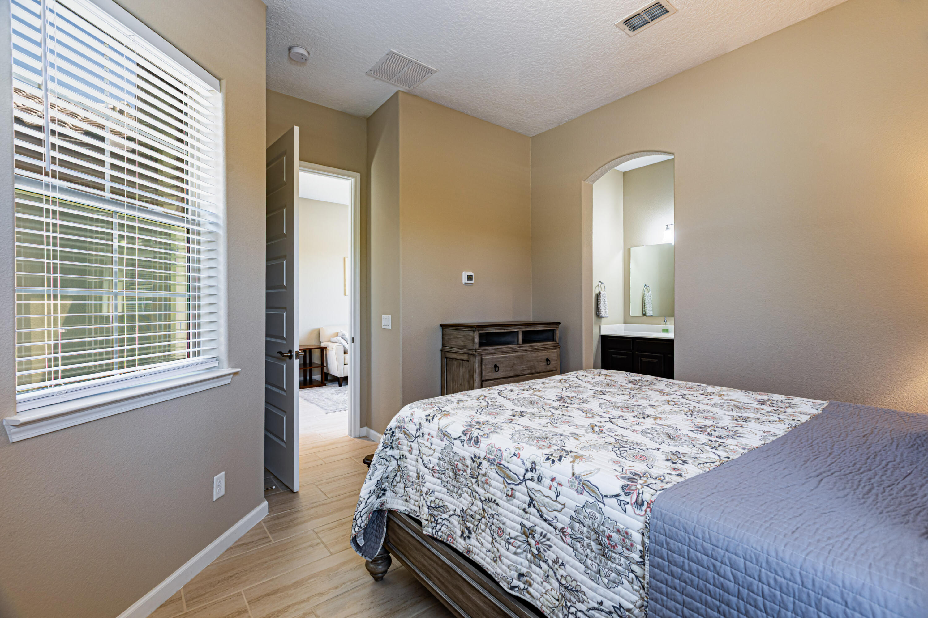 2300 Chuckwalla Spring Trail NW