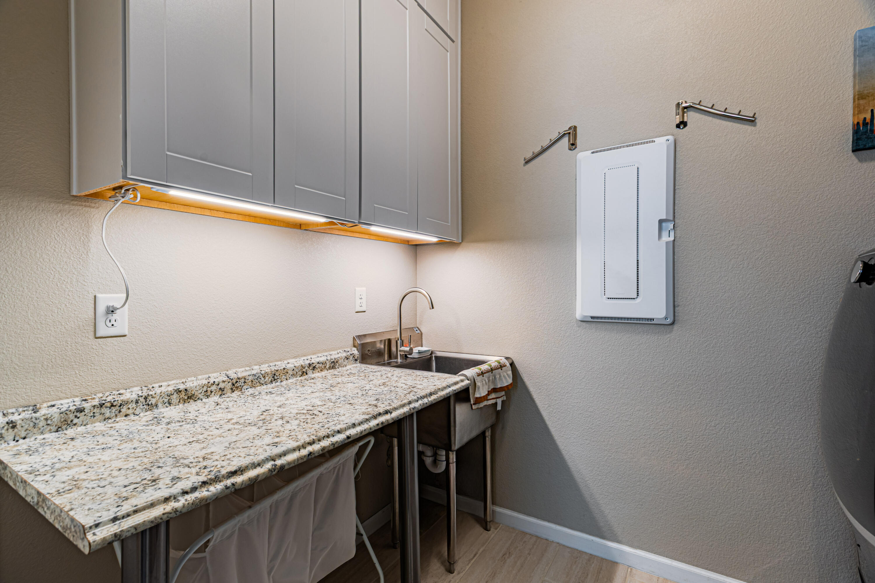 2300 Chuckwalla Spring Trail NW