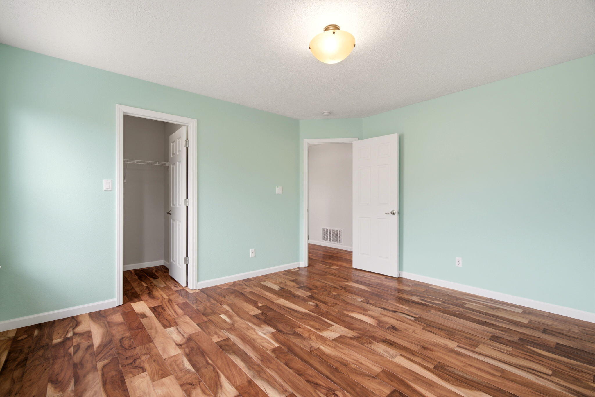 1105 Sugar Ridge Court SE