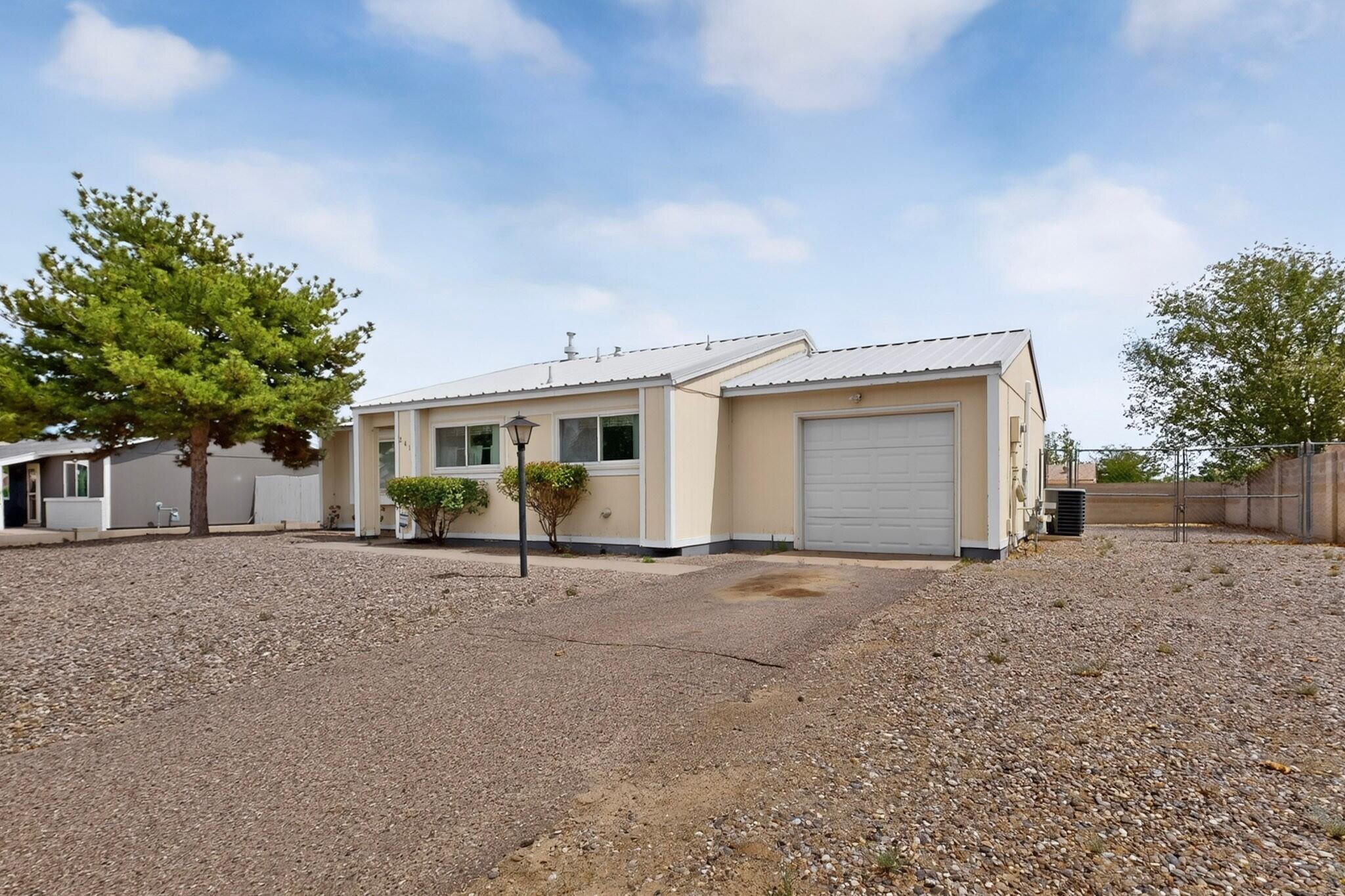 241 Corsica Drive SE