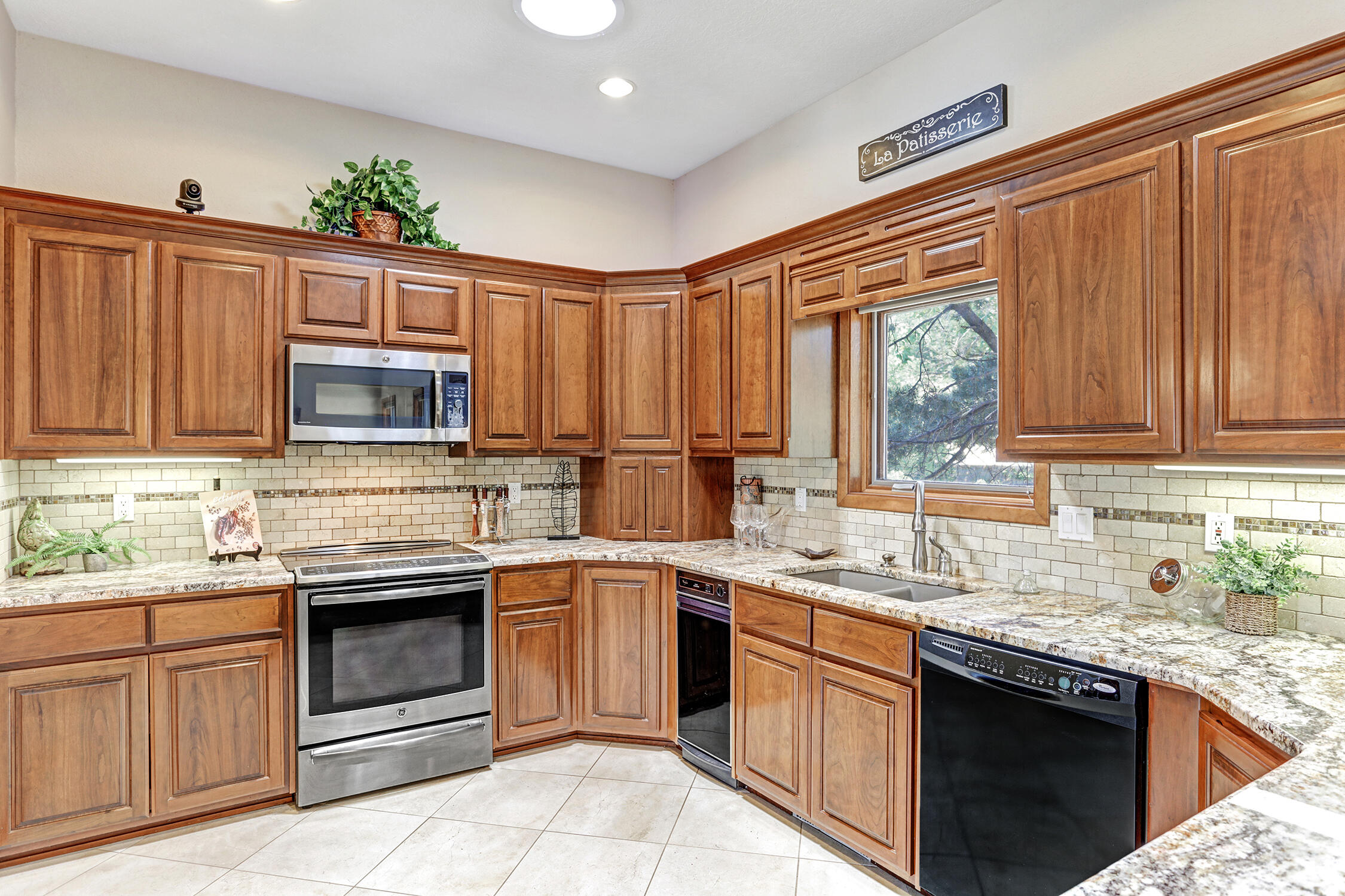 14000 Villa Sandia Place NE