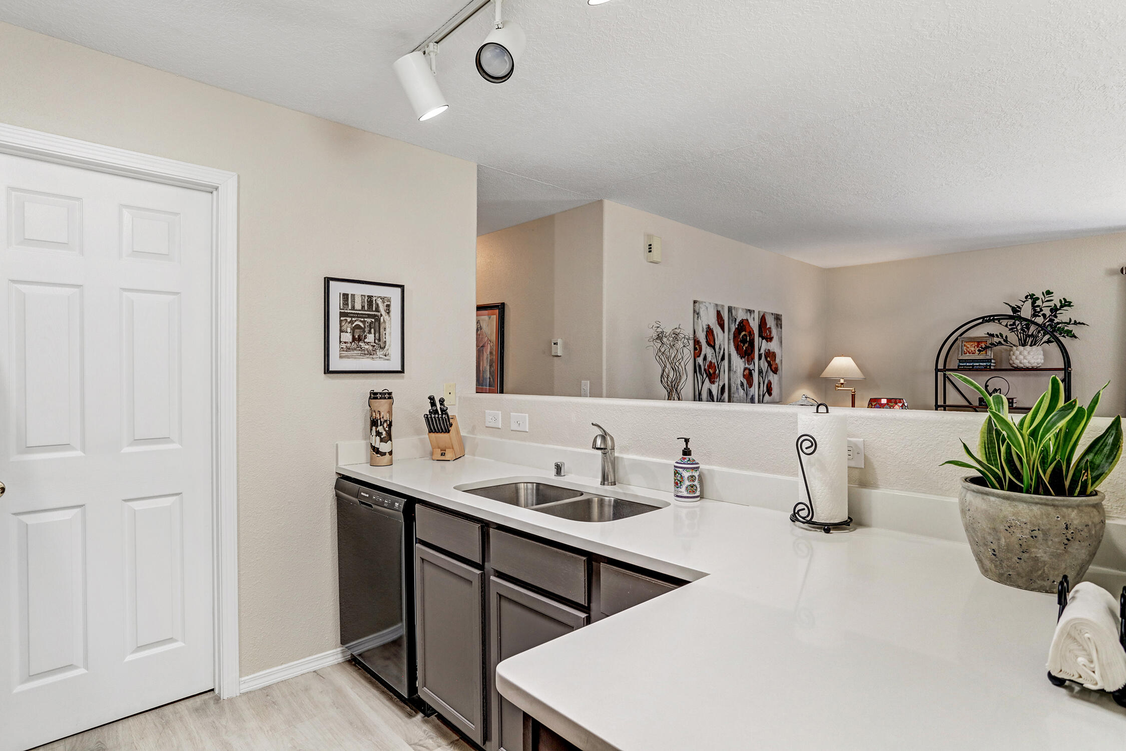 4801 Irving Boulevard NW UNIT 1304