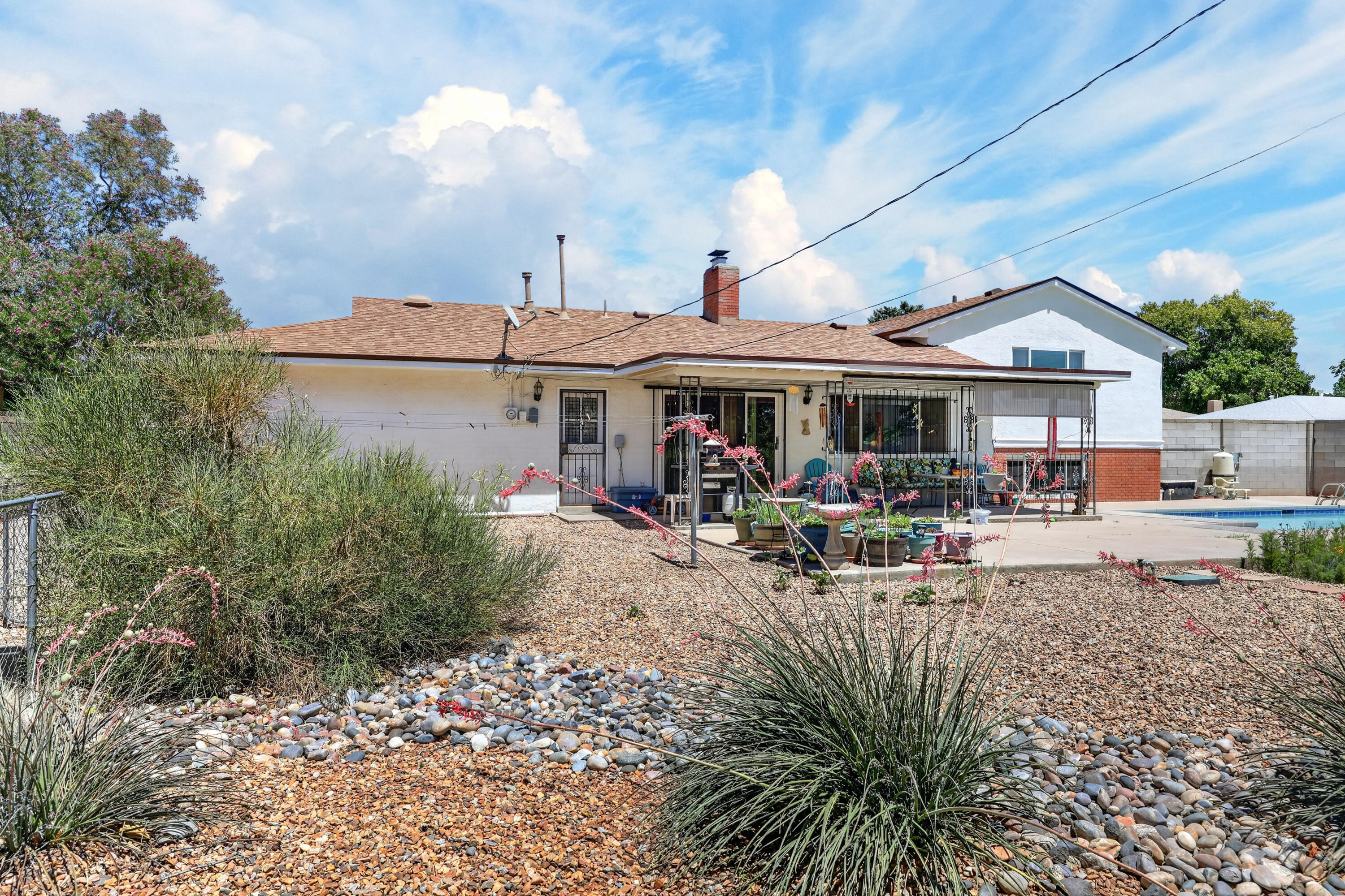 3901 Madeira Drive NE
