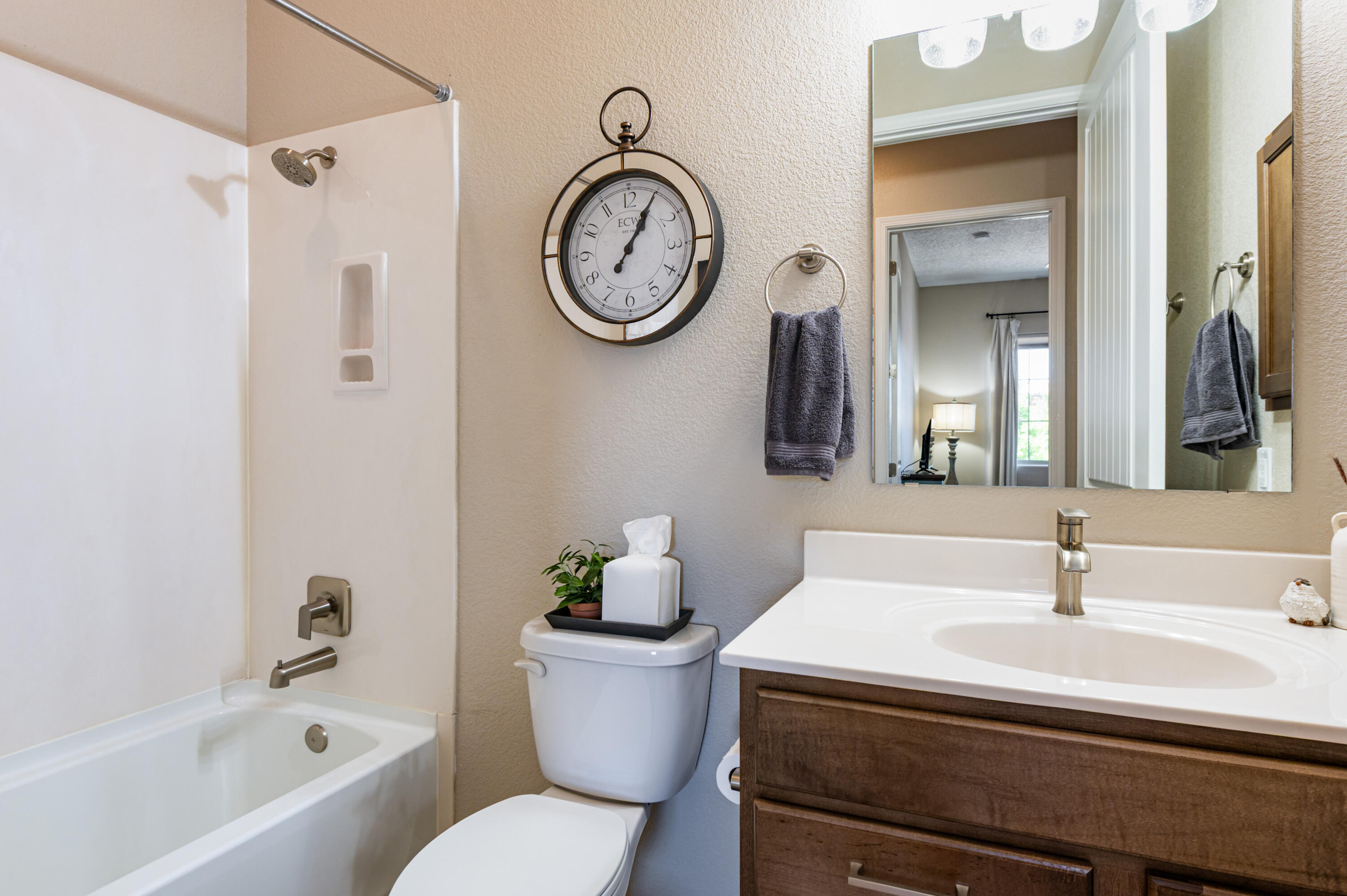 1905 Pebble Creek Trail NW