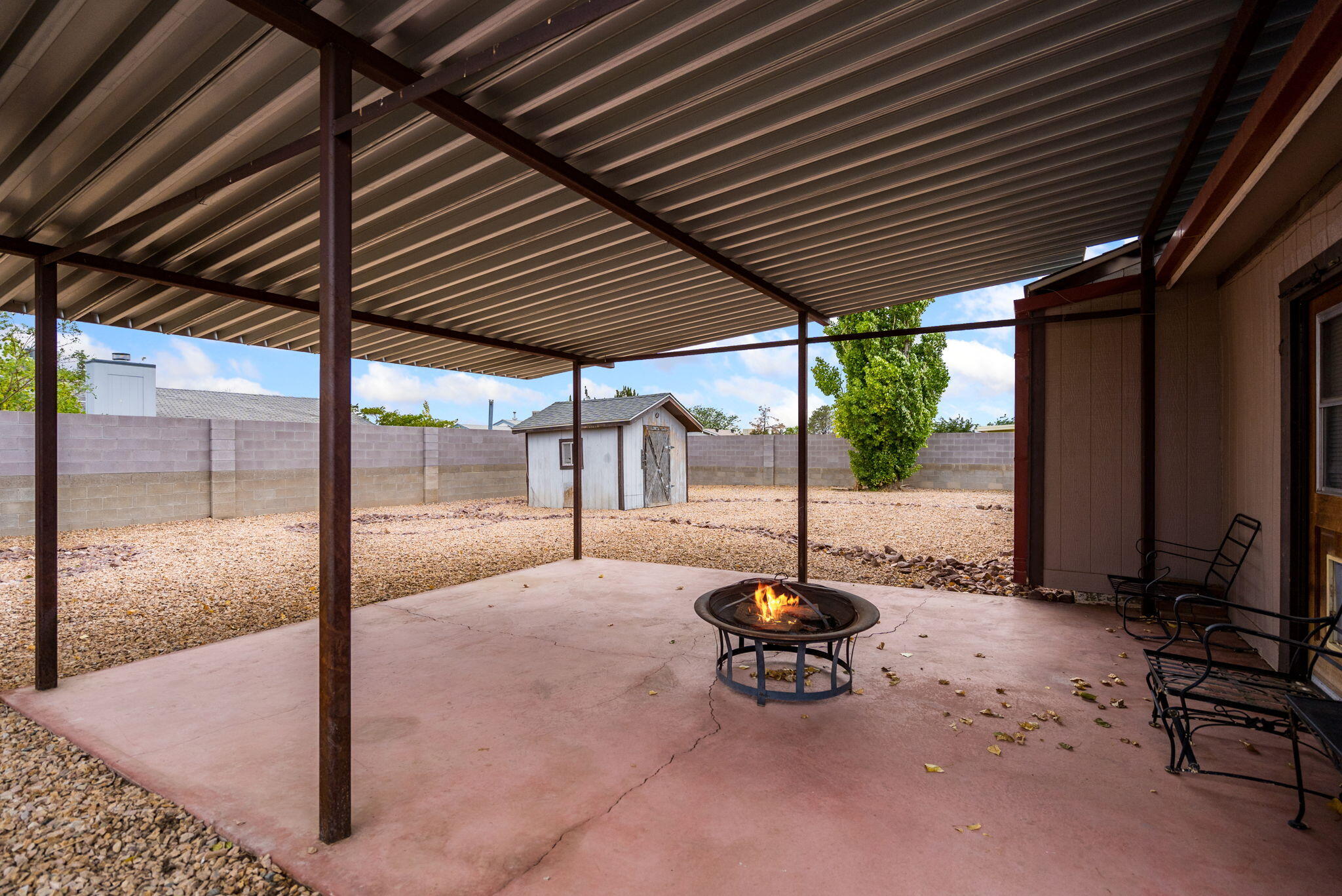143 Pecos Loop SE
