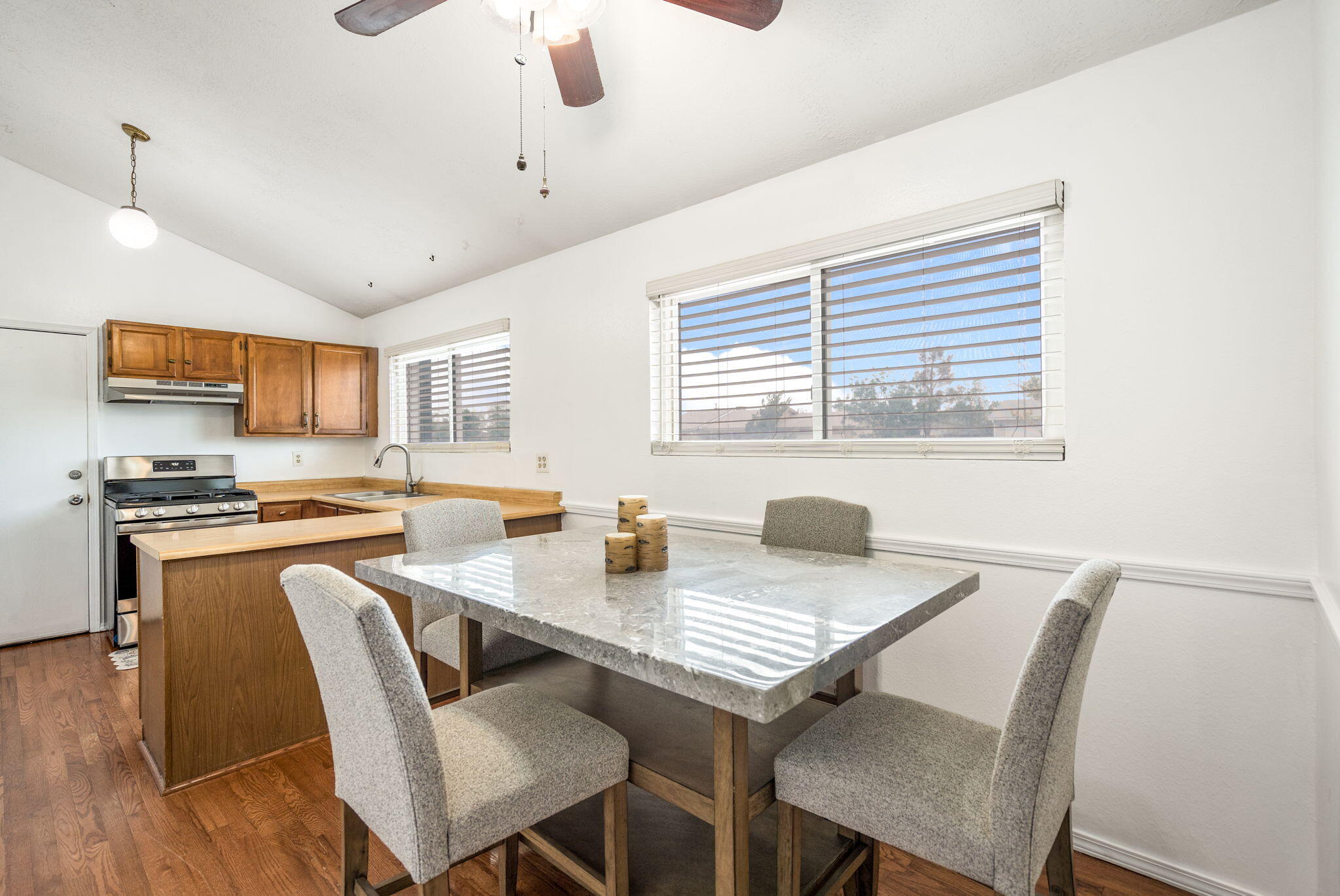 143 Pecos Loop SE