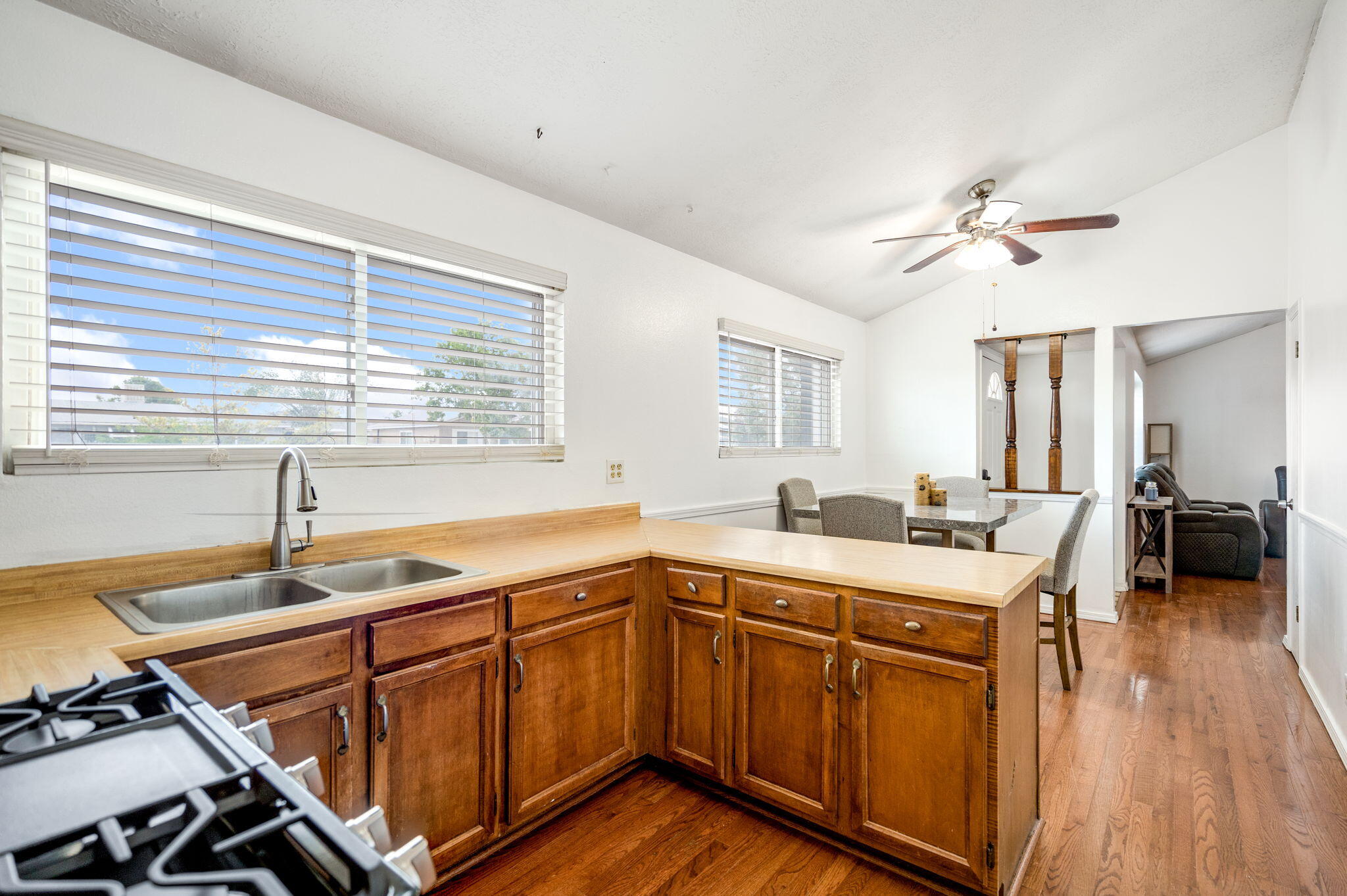 143 Pecos Loop SE