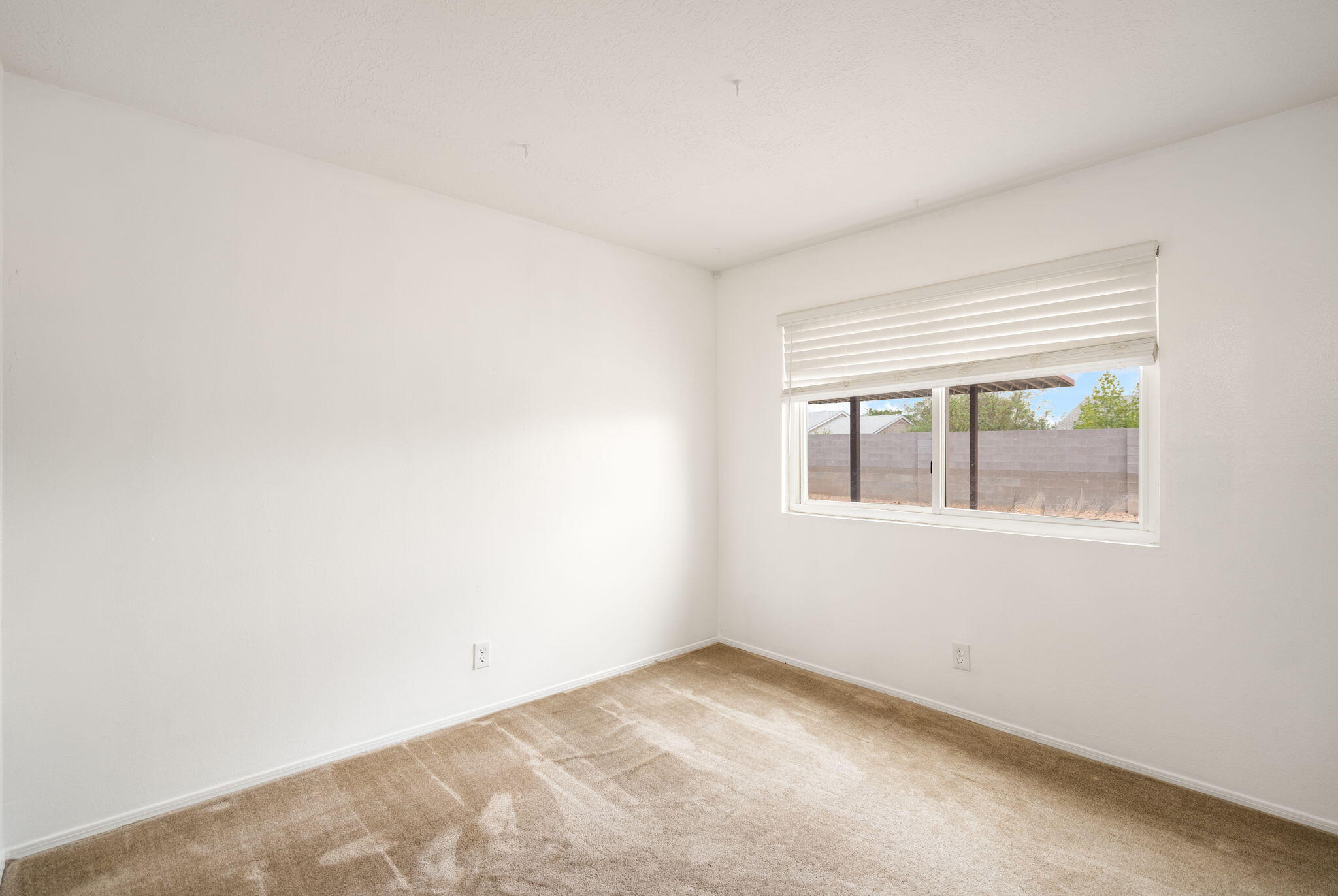 143 Pecos Loop SE