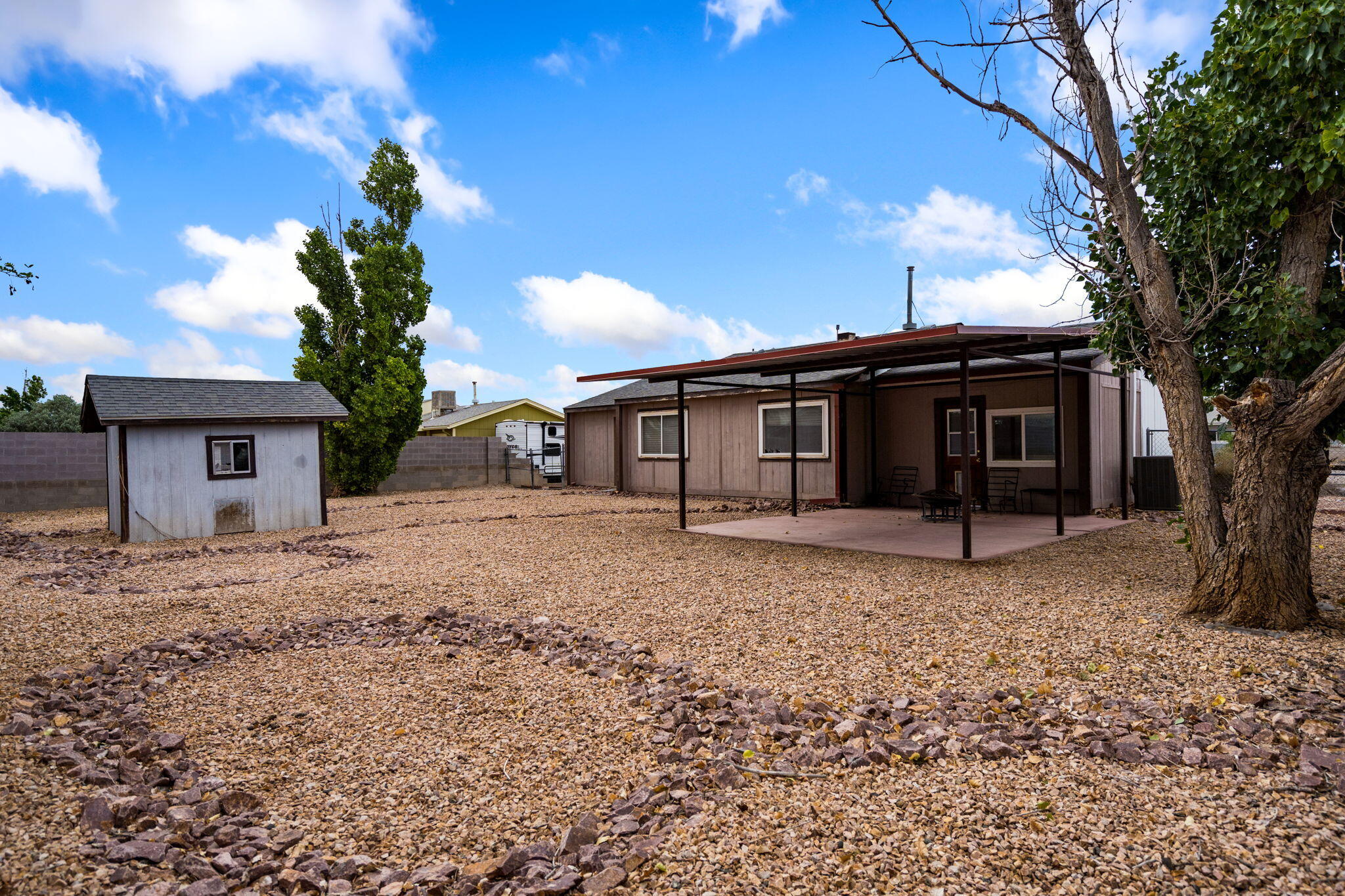 143 Pecos Loop SE